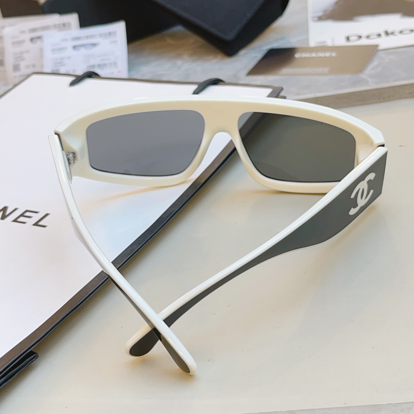 ，高质量版本，【CHANE*】香奈*儿新款太阳镜🕶️，MODEL：CH6057，SIZE：140