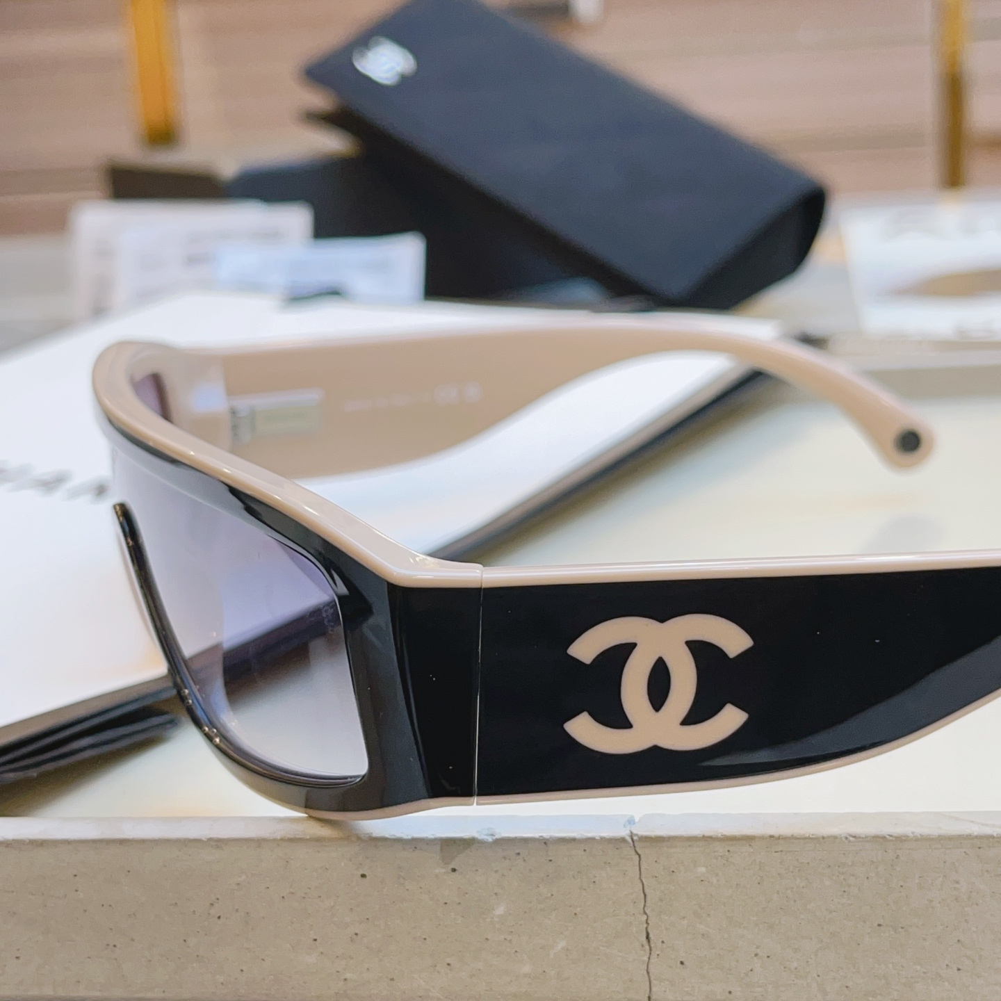 ，高质量版本，【CHANE*】香奈*儿新款太阳镜🕶️，MODEL：CH6057，SIZE：140