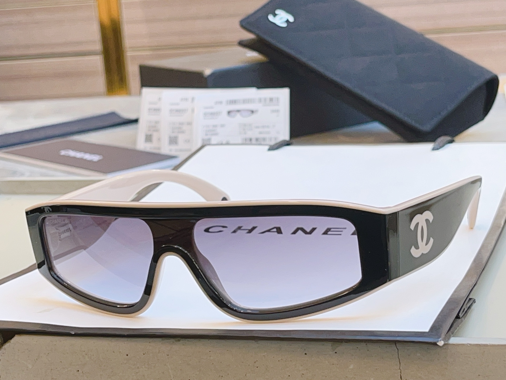 ，高质量版本，【CHANE*】香奈*儿新款太阳镜🕶️，MODEL：CH6057，SIZE：140