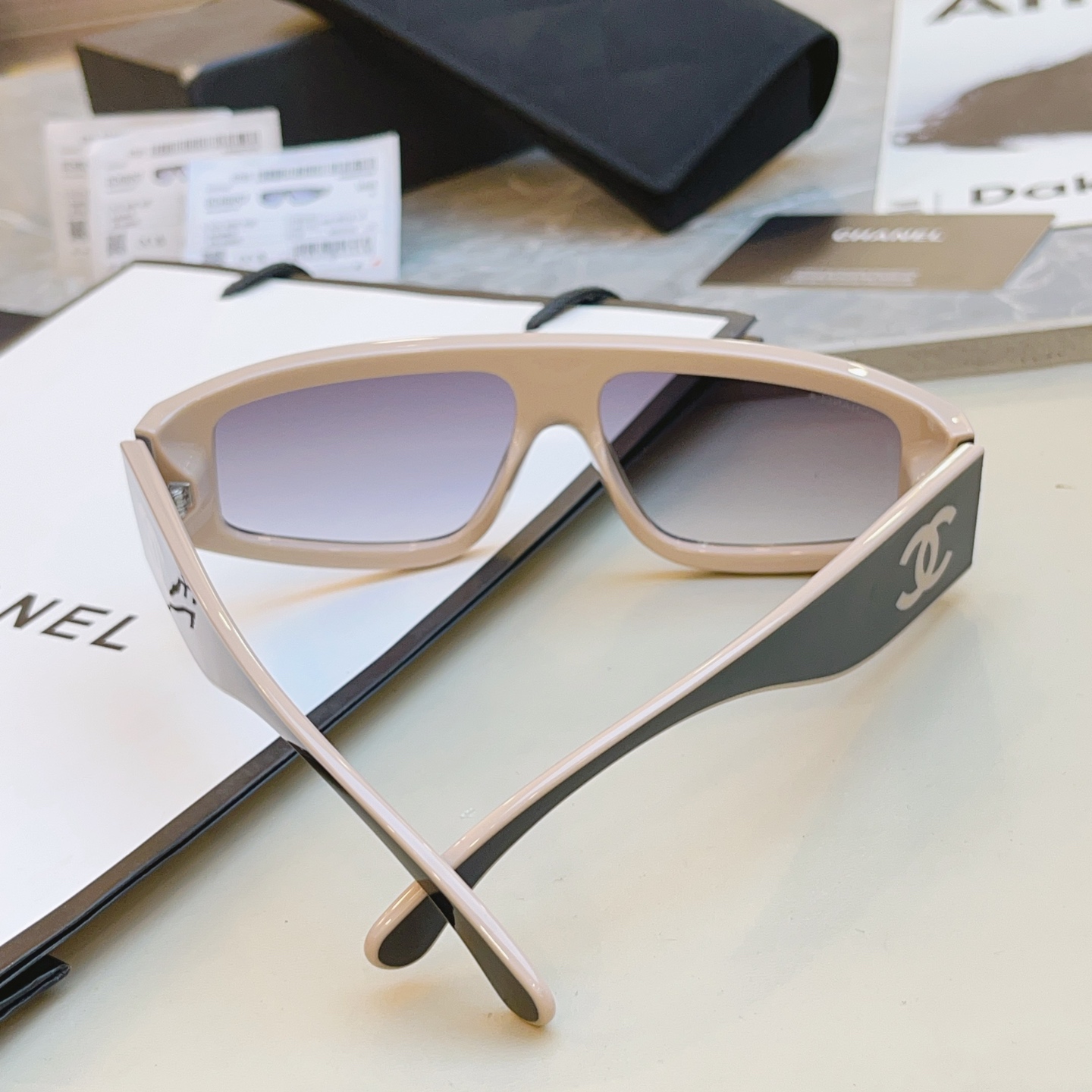 ，高质量版本，【CHANE*】香奈*儿新款太阳镜🕶️，MODEL：CH6057，SIZE：140