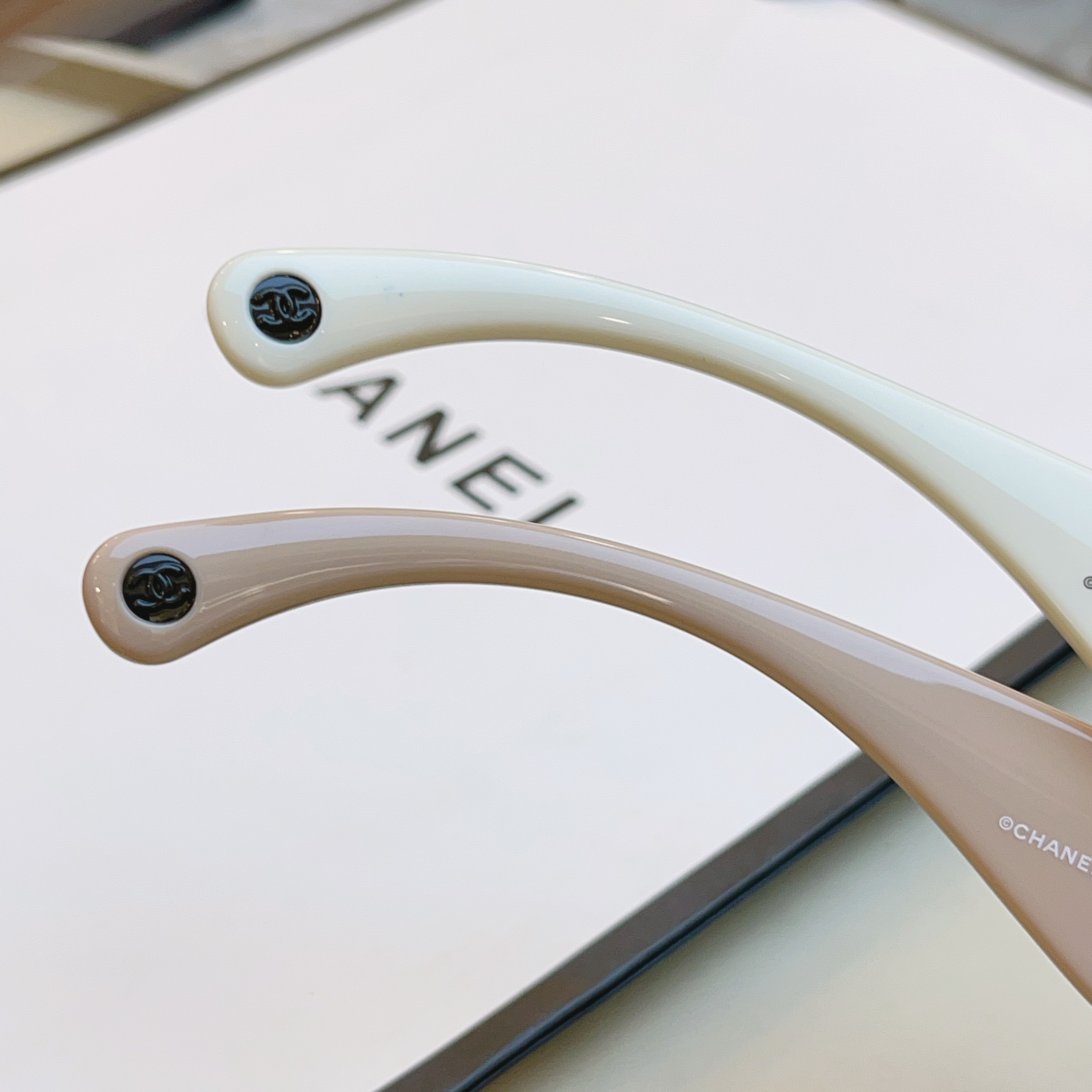 ，高质量版本，【CHANE*】香奈*儿新款太阳镜🕶️，MODEL：CH6057，SIZE：140