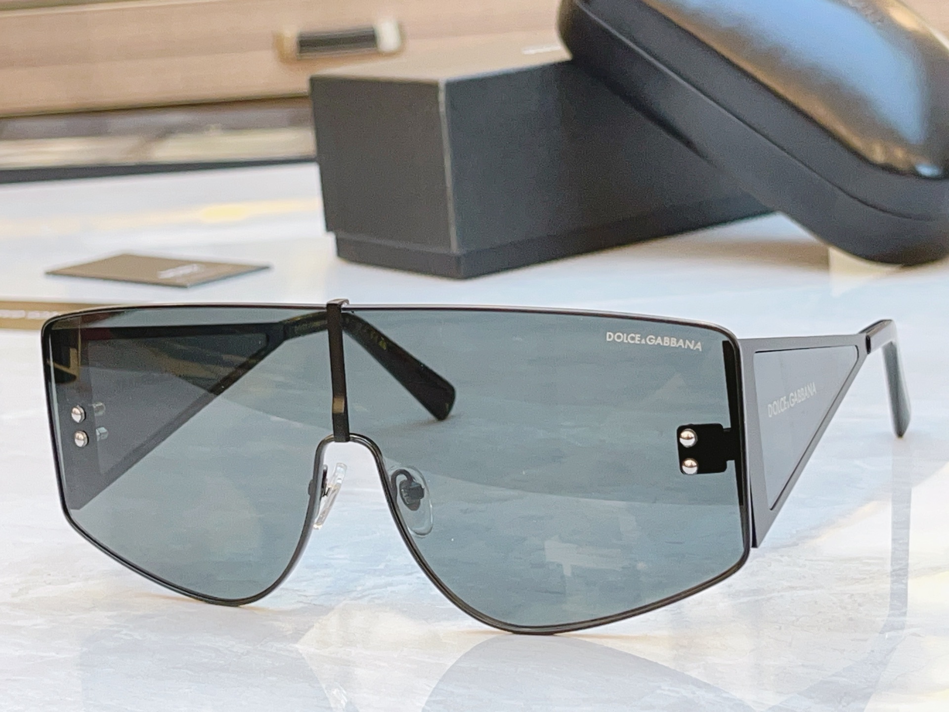 ，【DOLCE & GABBAN*】D*G新款太阳镜，MODEL：DG4356，SIZE：22口12-1