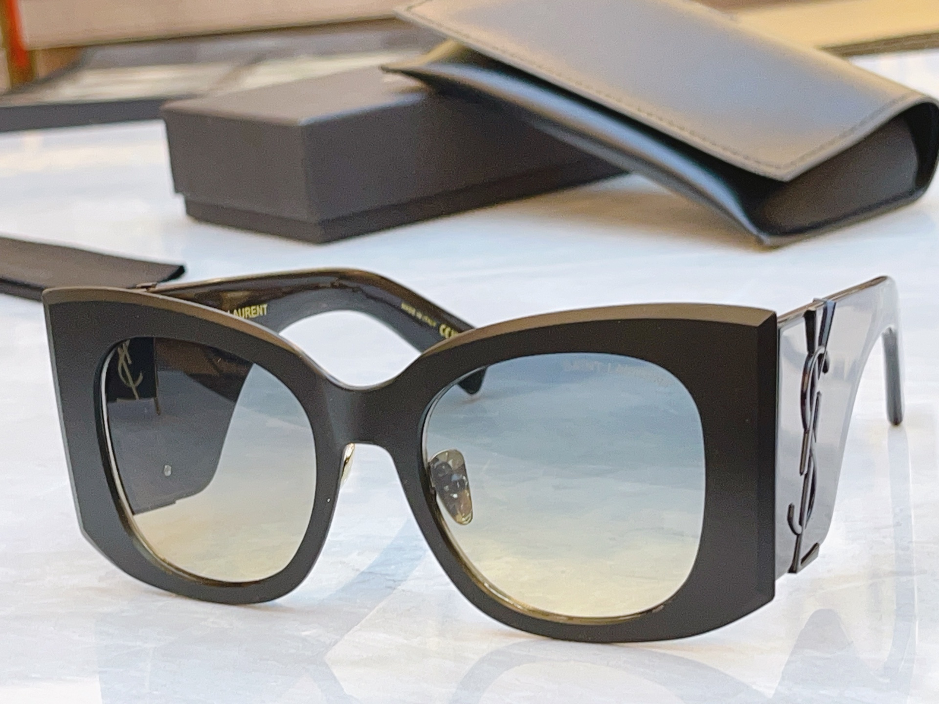 ，【SAINT LAUREN*】圣罗*兰新款眼镜架。MODEL：SL M245，SIZE：54口20-1