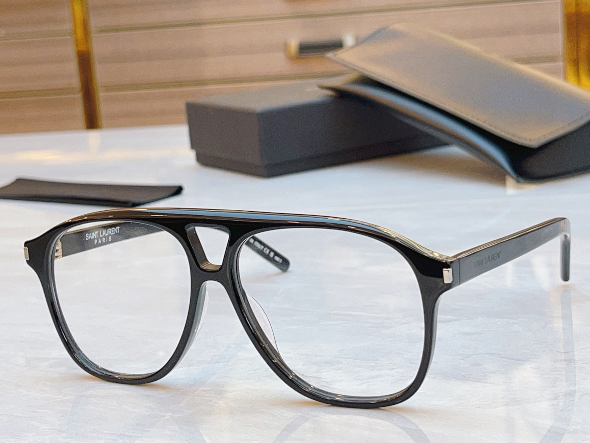 NO:372111,,【SAINT LAUREN*】Saint Laurent new glasses frame.MODELSL 596, SIZE58 14-145 glasses sunglasses, glasses, saint laurent, saint laurent19860909,【SAINT LAUREN*】圣罗*兰新款眼镜架.MODELSL 596,SIZE58口14-145眼镜墨镜太阳镜,眼镜,saint laurent,saint laurent,glasses