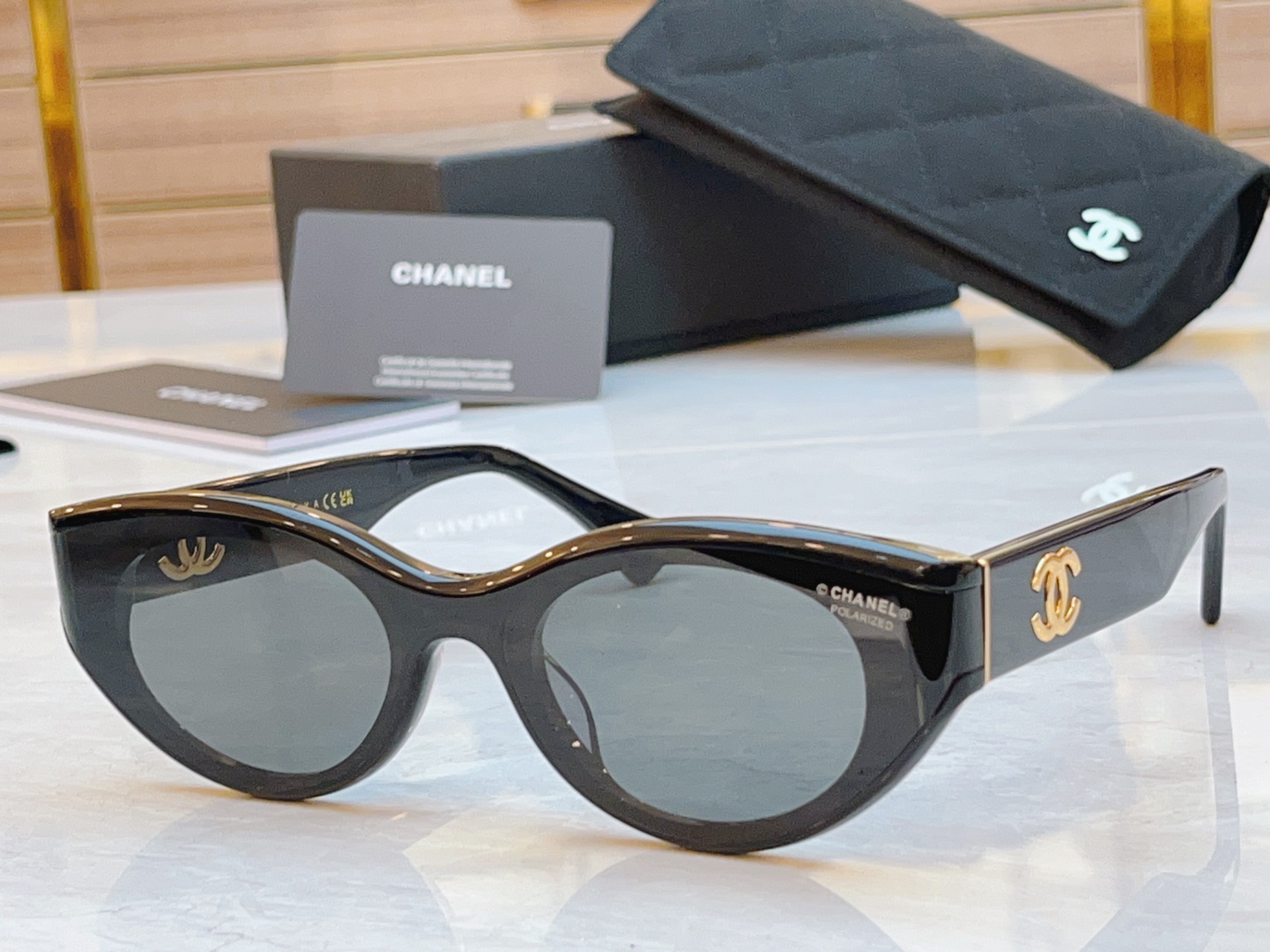 ，【CHANE*】香奈*儿新款太阳镜，MODEL：CH1584LQ，SIZE：51口24-145