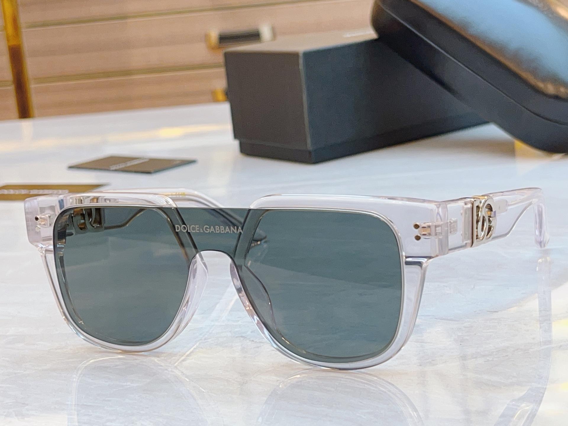 NO:372121,,【DOLCE & GABBAN*】D*G new sunglasses, MODELDG6693, SIZE52 port 20-145 glasses, sunglasses, sunglasses, glasses, Dolce & Gabbana19860909,【DOLCE & GABBAN*】D*G新款太阳镜,MODELDG6693,SIZE52口20-145眼镜墨镜太阳镜,眼镜,Dolce&Gabbana,glasses