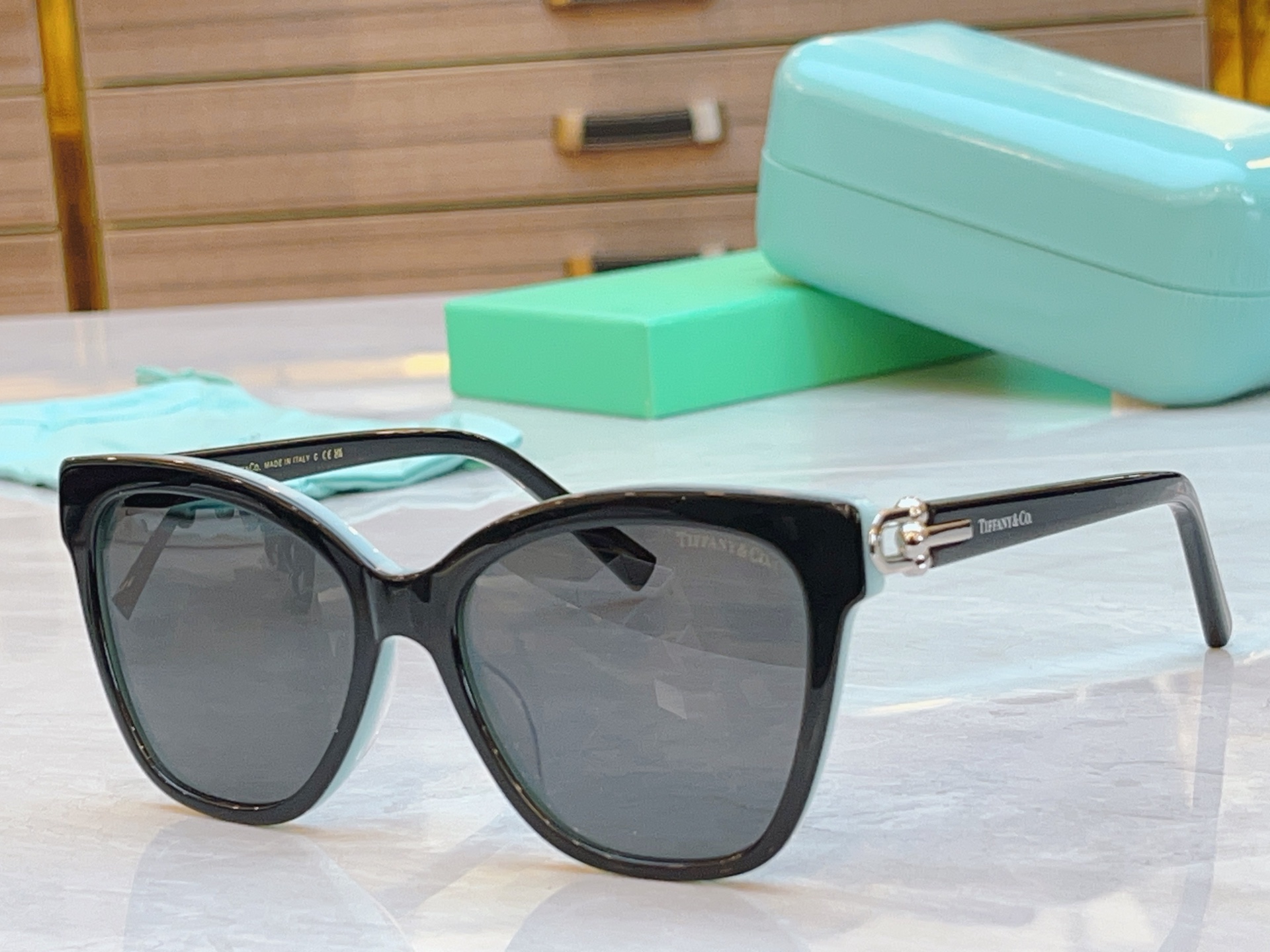 NO:372146,,【Tiffany & Co.】Tiffany new sunglasses, ModTF4241D, Size54-door 17-140 glasses, sunglasses, glasses, tom ford19860909,【Tiffany & Co.】蒂芙*尼新款太阳镜,ModTF4241D,Size54口17-140眼镜墨镜太阳镜,眼镜,tom ford,glasses