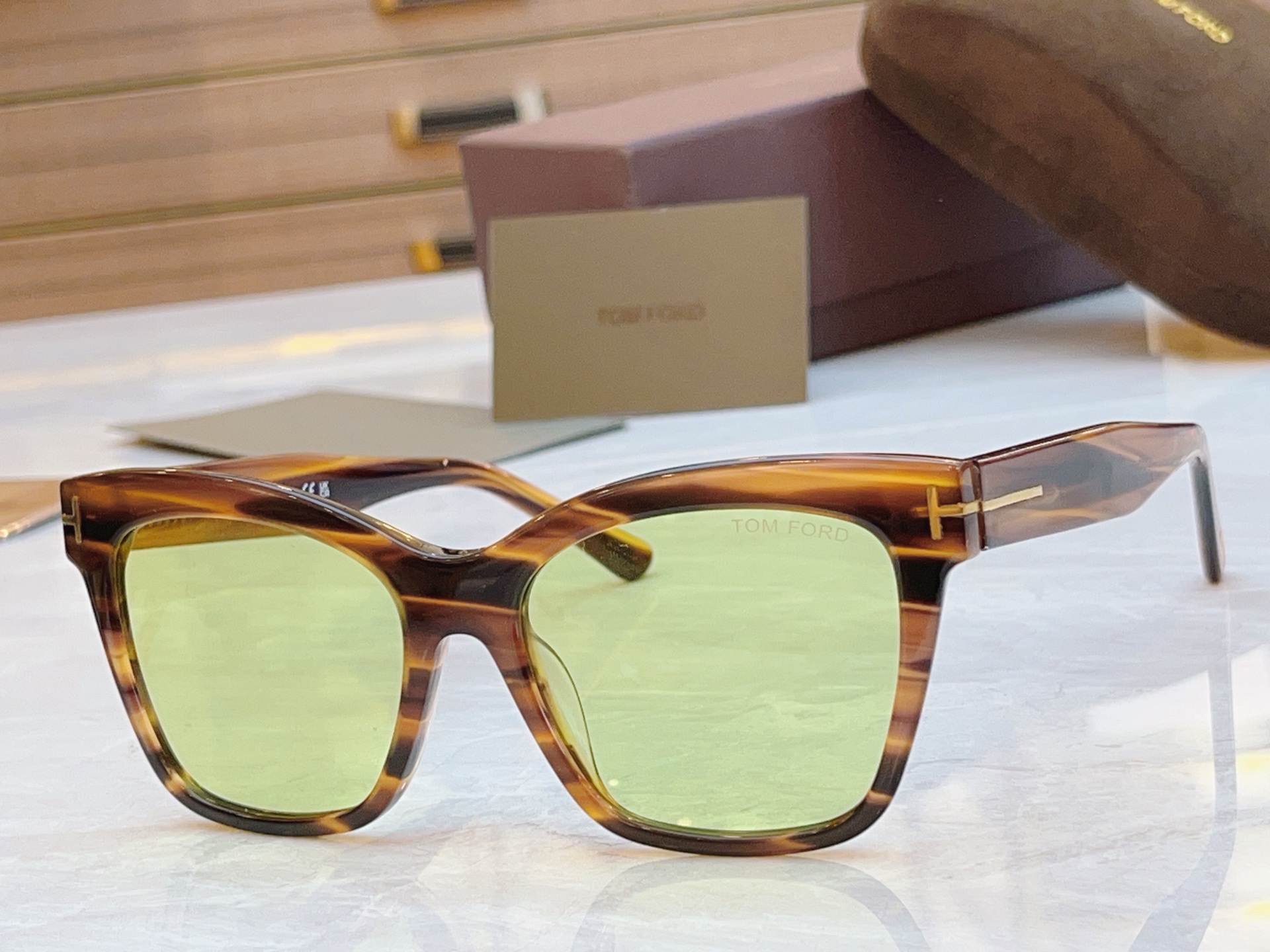 NO:372171,,【TOM FOR*】Tom Ford's new sunglasses, MODELTF 1217, SIZE55 20-145 glasses sunglasses, glasses, tom ford, tom ford19860909,【TOM FOR*】汤姆*福特新款太阳镜,MODELTF 1217,SIZE55口20-145眼镜墨镜太阳镜,眼镜,tom ford,tom ford,glasses