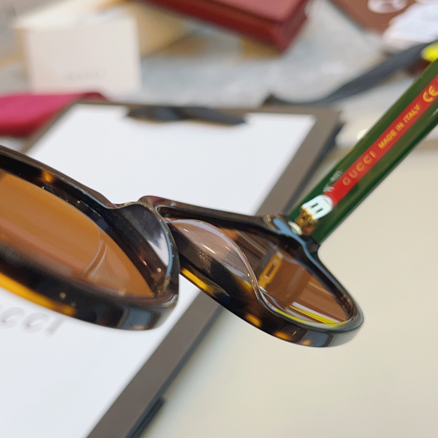 ，【GUCC*】古*驰新款太阳镜，MODEL：GG1872S，SIZE：53口18-145 M