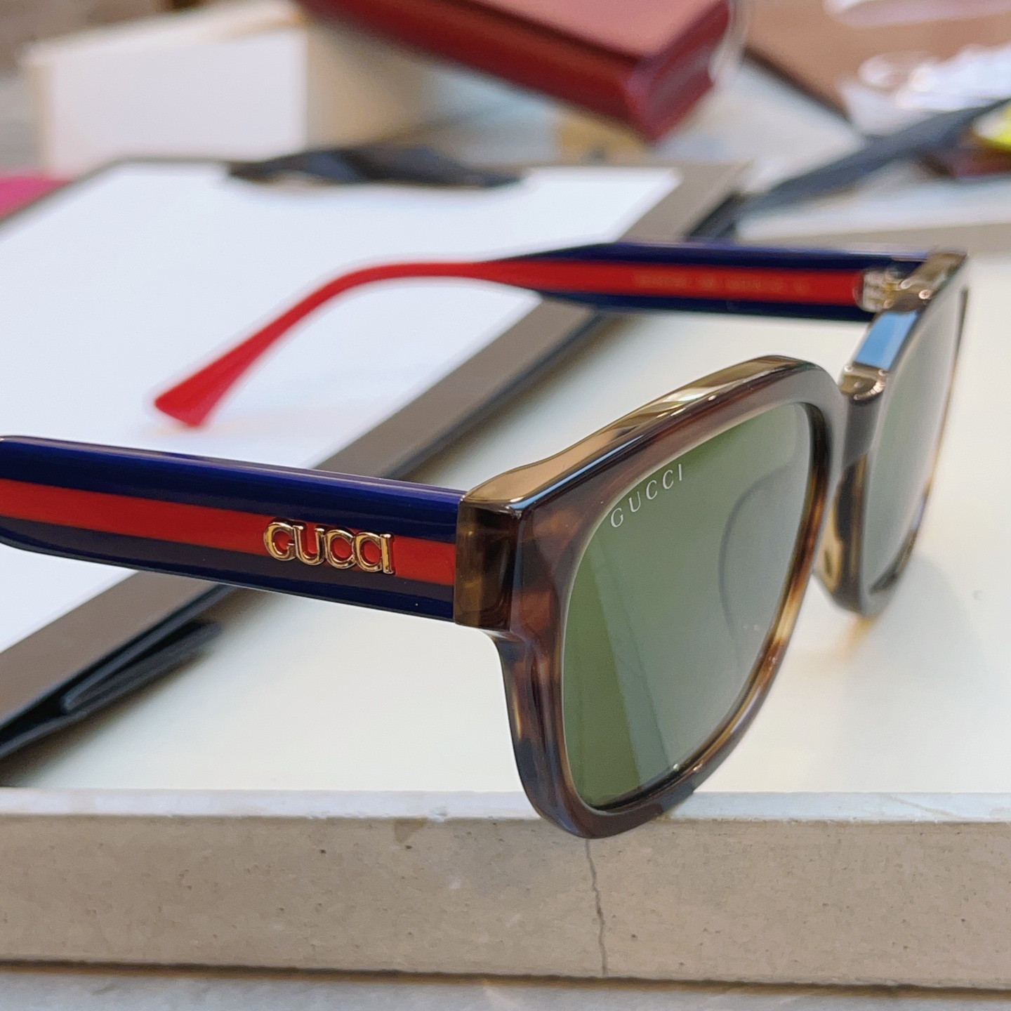 ，【GUCC*】古*驰新款太阳镜，MODEL：GG1872S，SIZE：53口18-145 M