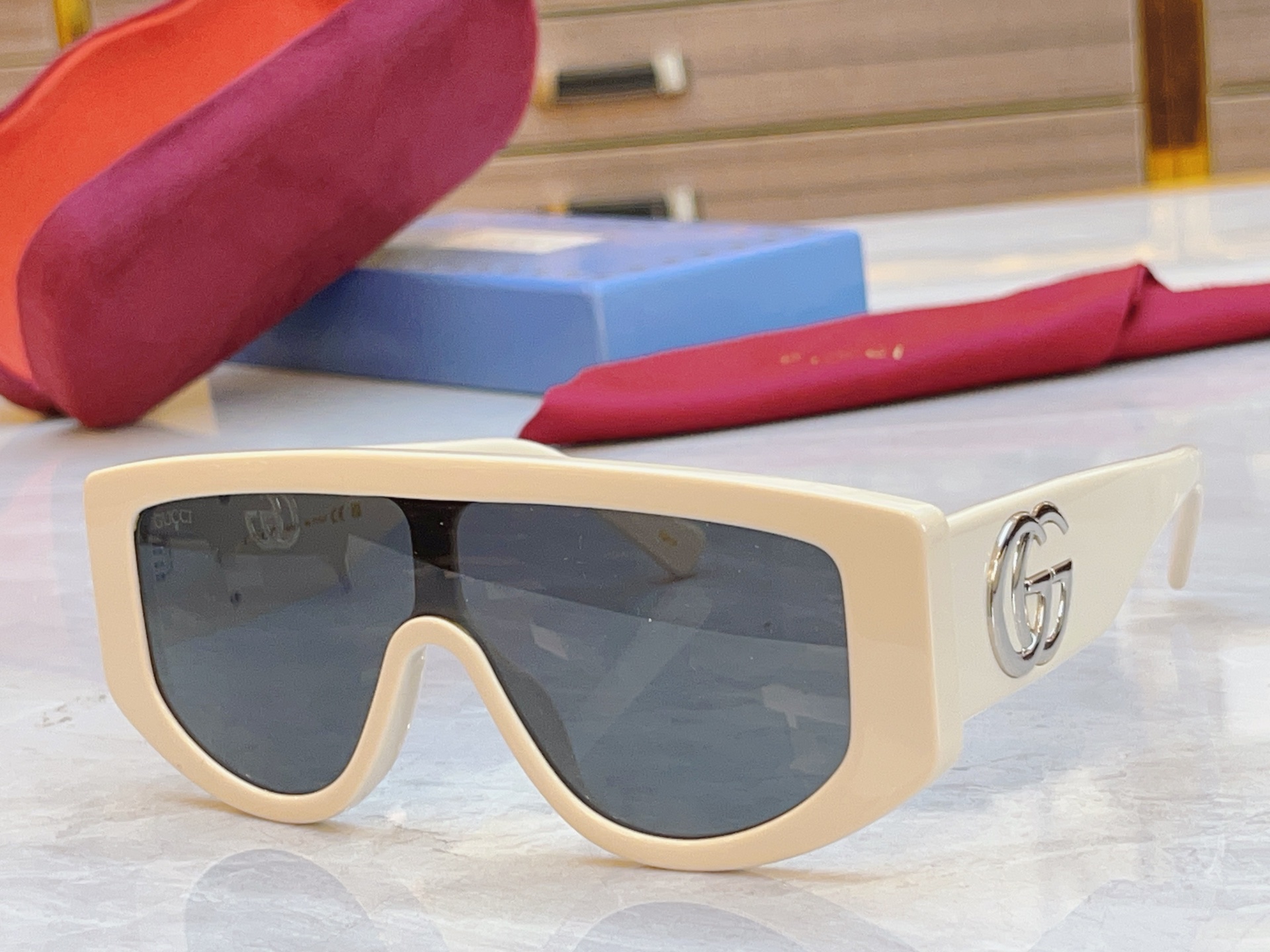 ，【GUCC*】古*驰新款眼镜架，MODEL：GG1950S，SIZE：58口7-145