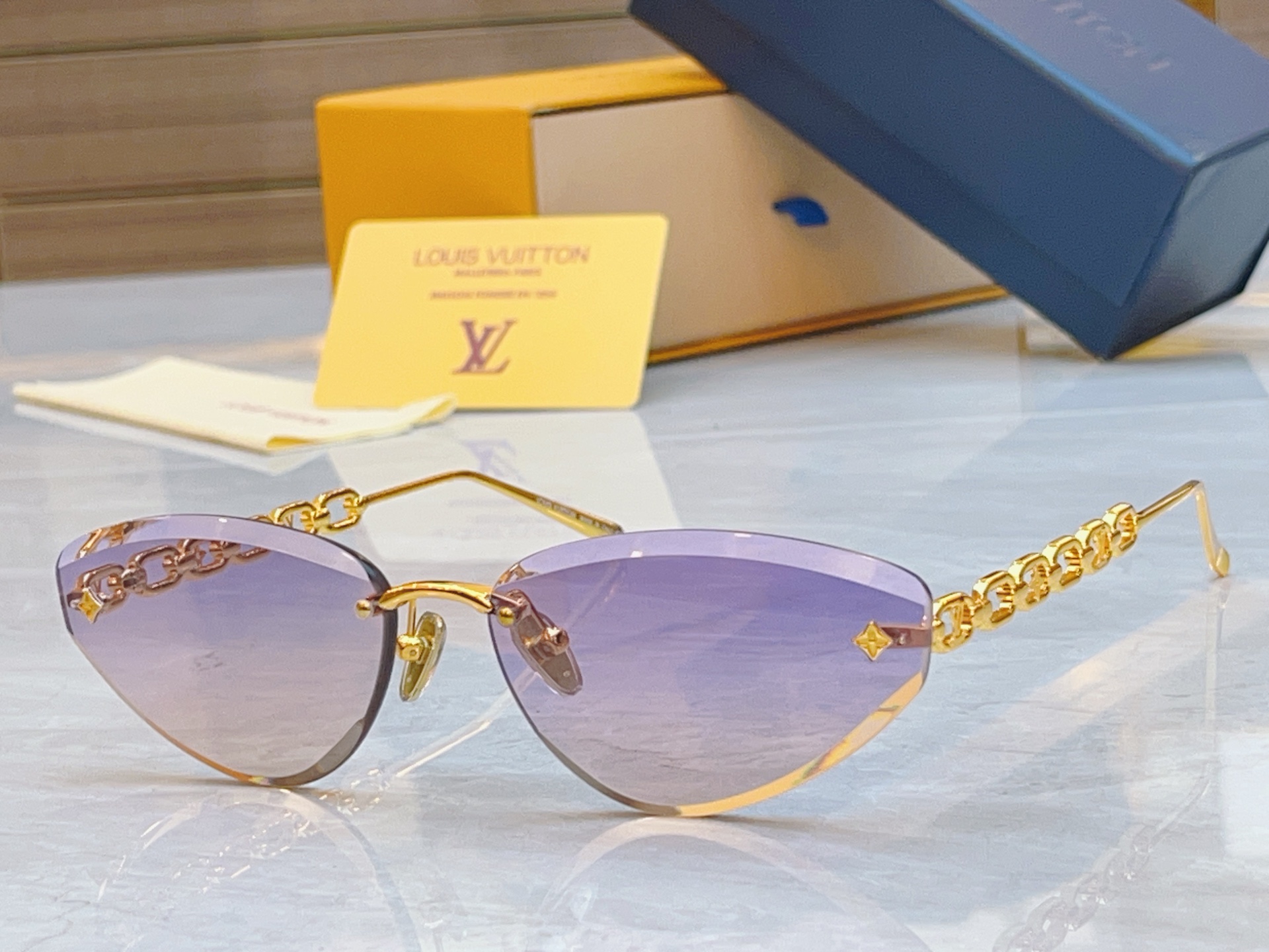 NO:373229,,【LOUIS VUITTO*】Louis Vuitton's new sunglasses, MODELZ3015U, SIZE61 port 15-140 glasses sunglasses, glasses, louis vuitton, louis vuitton19860909,【LOUIS VUITTO*】路易*威登新款太阳镜,MODELZ3015U,SIZE61口15-140眼镜墨镜太阳镜,眼镜,louis vuitton,louis vuitton,glasses