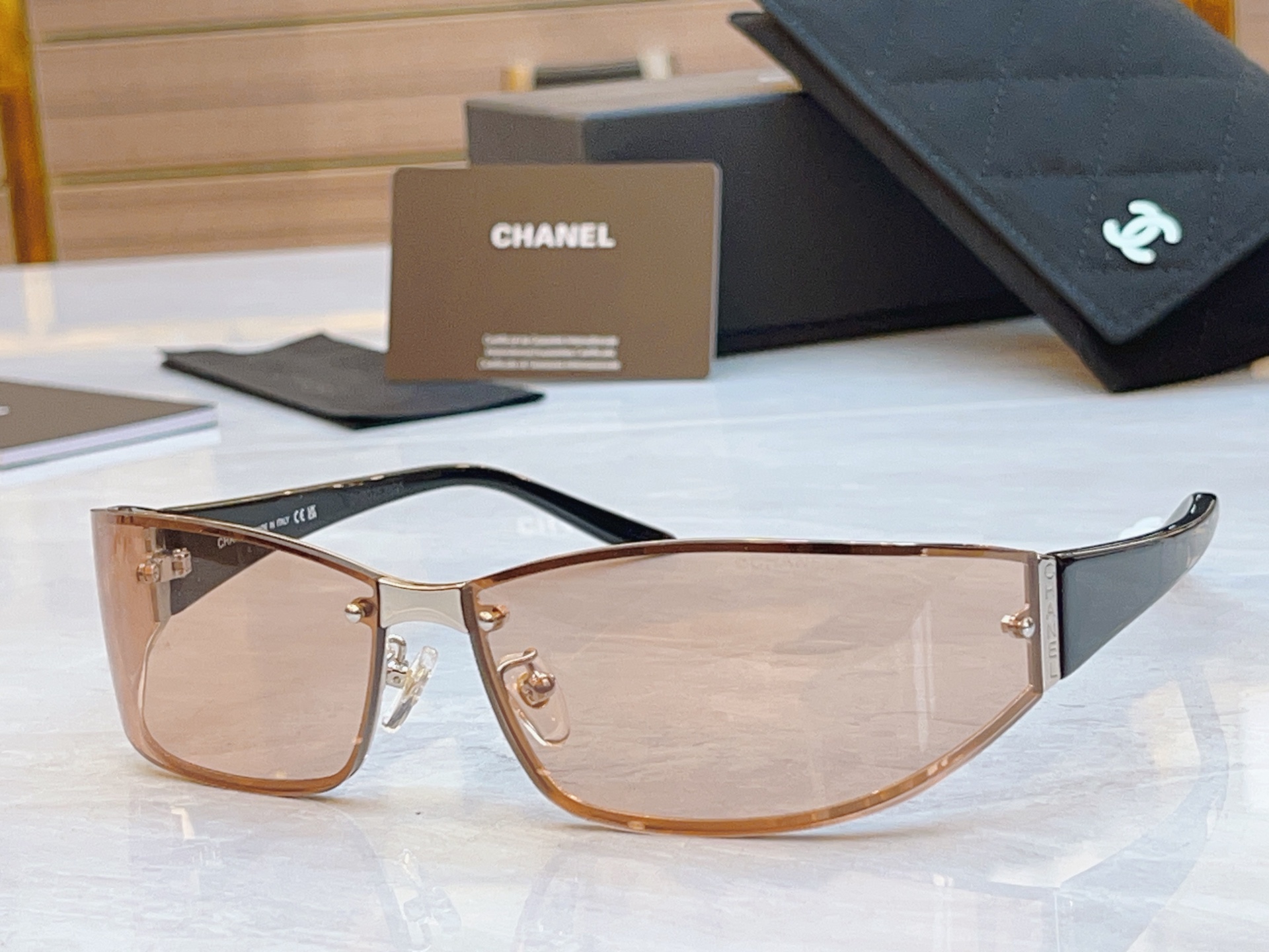 ，【CHAN*】香奈*儿新款太阳镜，
MODEL：CH7123S，SIZE：64口13-135