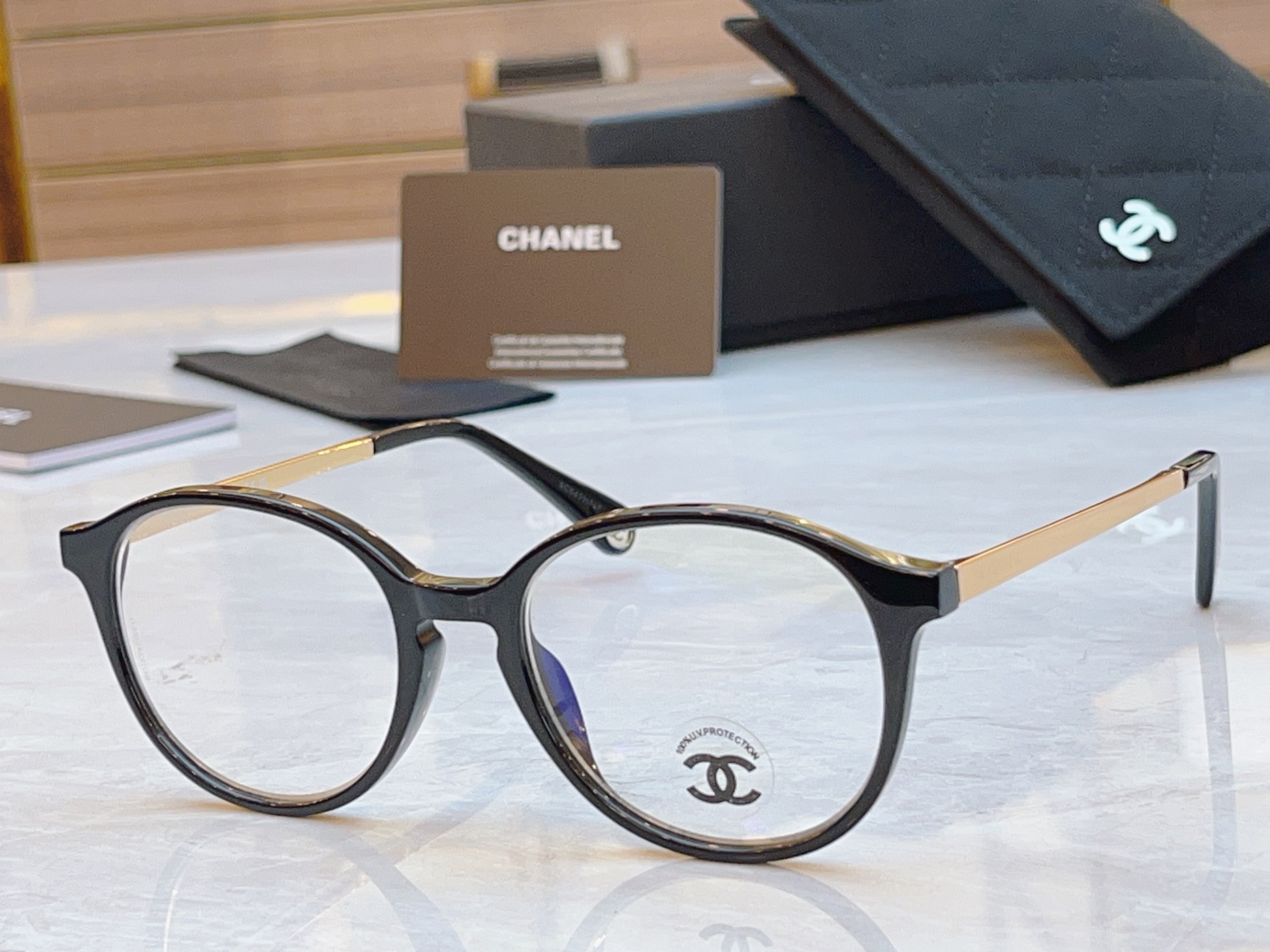 ，【CHAN*】香奈*儿新款眼镜架，
MODEL：CH3688U，SIZE：51口21-145