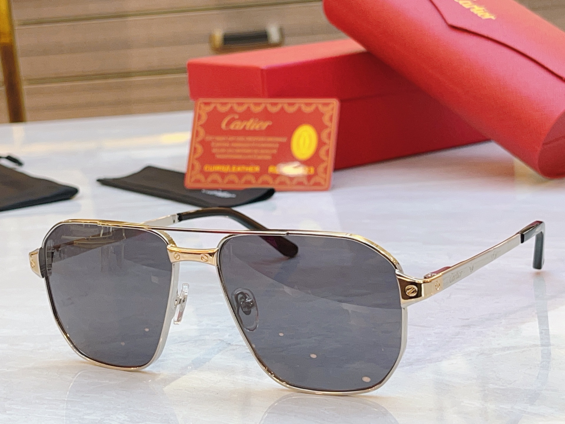 ，【CARTIE*】卡地*亚新款太阳镜，CT0424S ，size59口15-140