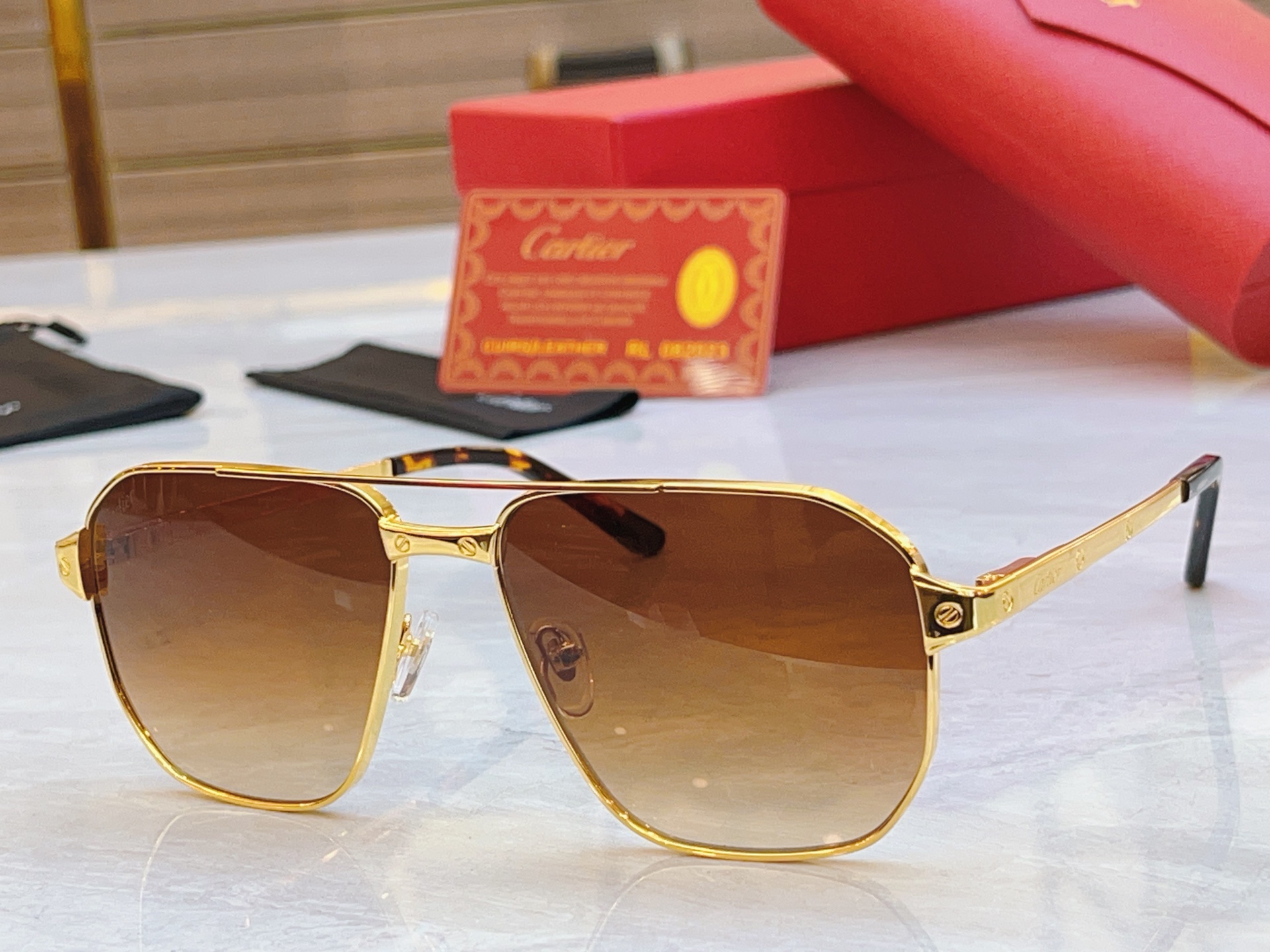 ，【CARTIE*】卡地*亚新款太阳镜，CT0424S ，size59口15-140