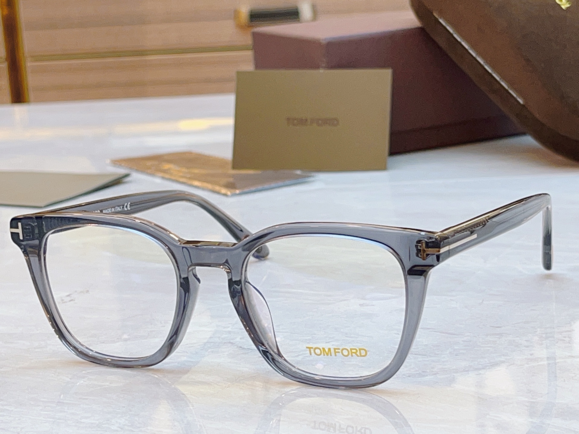 ，【TOM FOR*】汤姆*福特新款眼镜架，MODEL：FT0614-K-B，SIZE：51口21-14