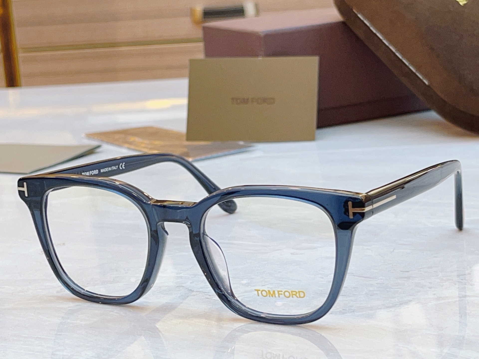 ，【TOM FOR*】汤姆*福特新款眼镜架，MODEL：FT0614-K-B，SIZE：51口21-14