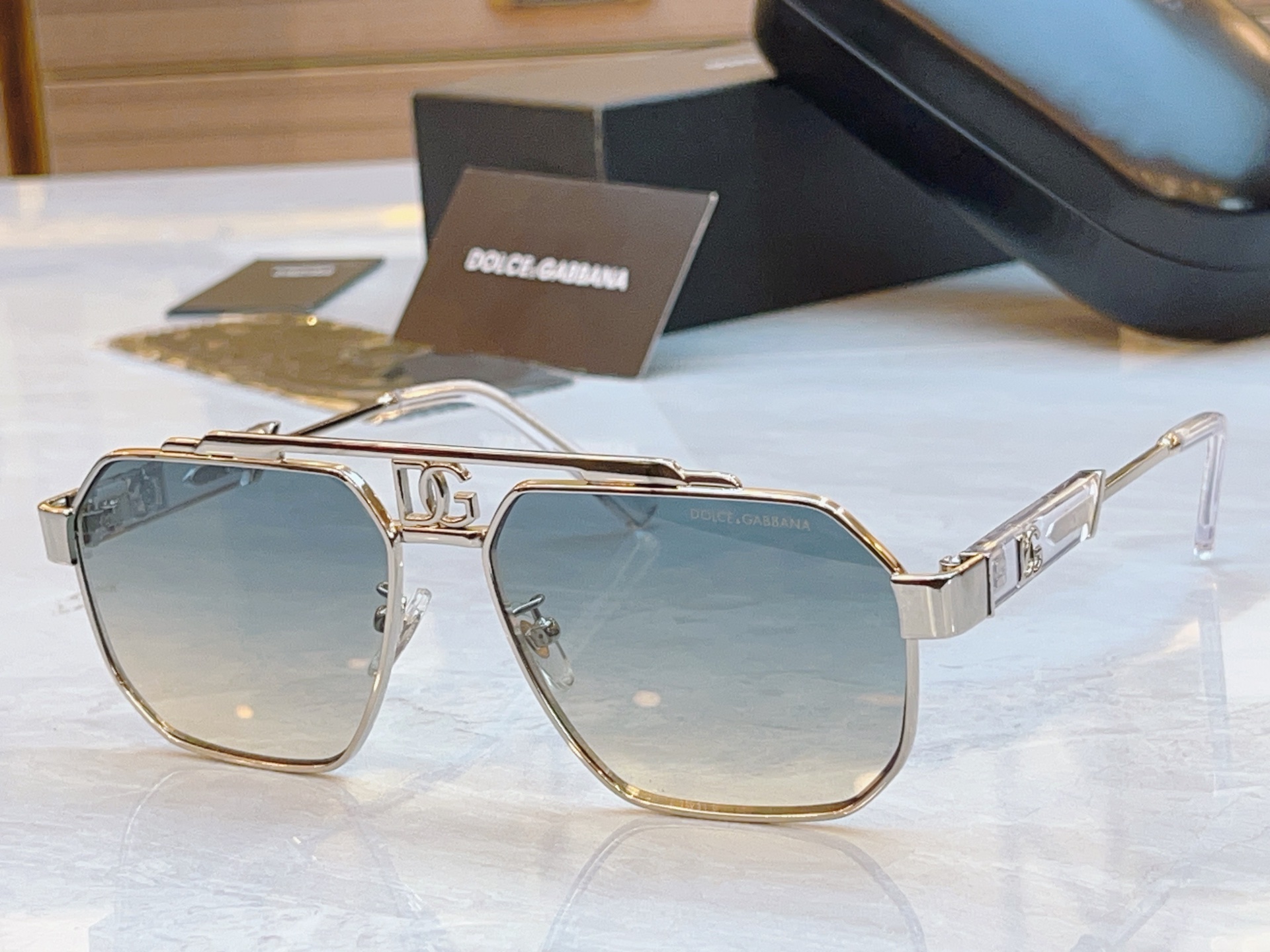 ，【DOLCE & GABBAN*】D*G新款太阳镜，MODEL：DG2294，SIZE：59口15-1