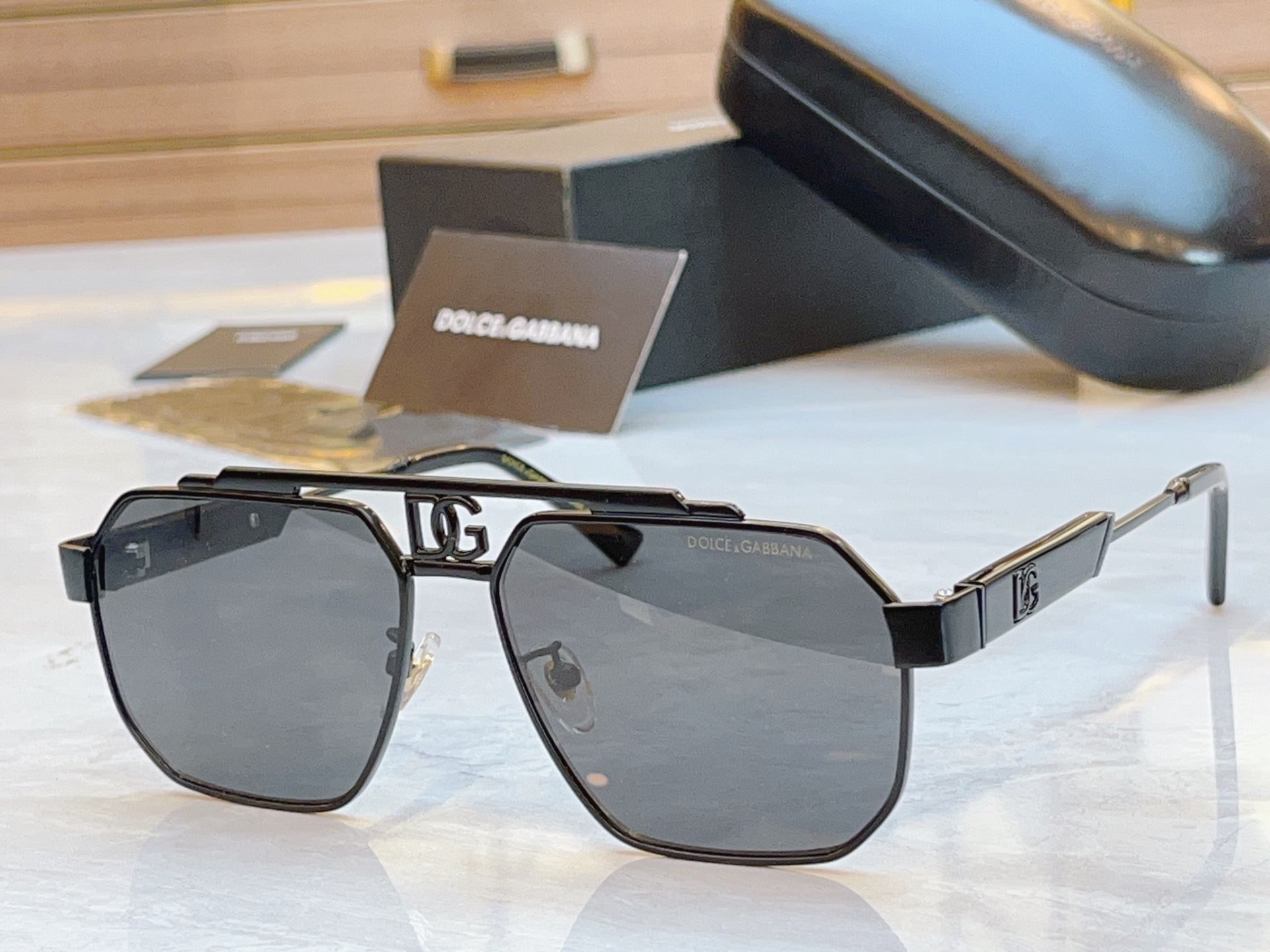 ，【DOLCE & GABBAN*】D*G新款太阳镜，MODEL：DG2294，SIZE：59口15-1