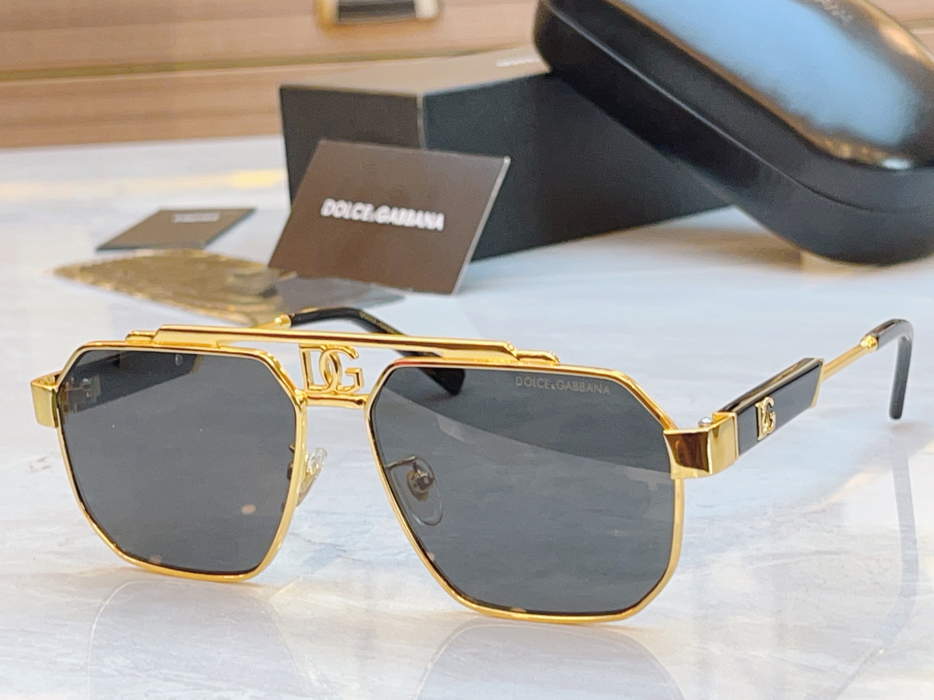 ，【DOLCE & GABBAN*】D*G新款太阳镜，MODEL：DG2294，SIZE：59口15-1