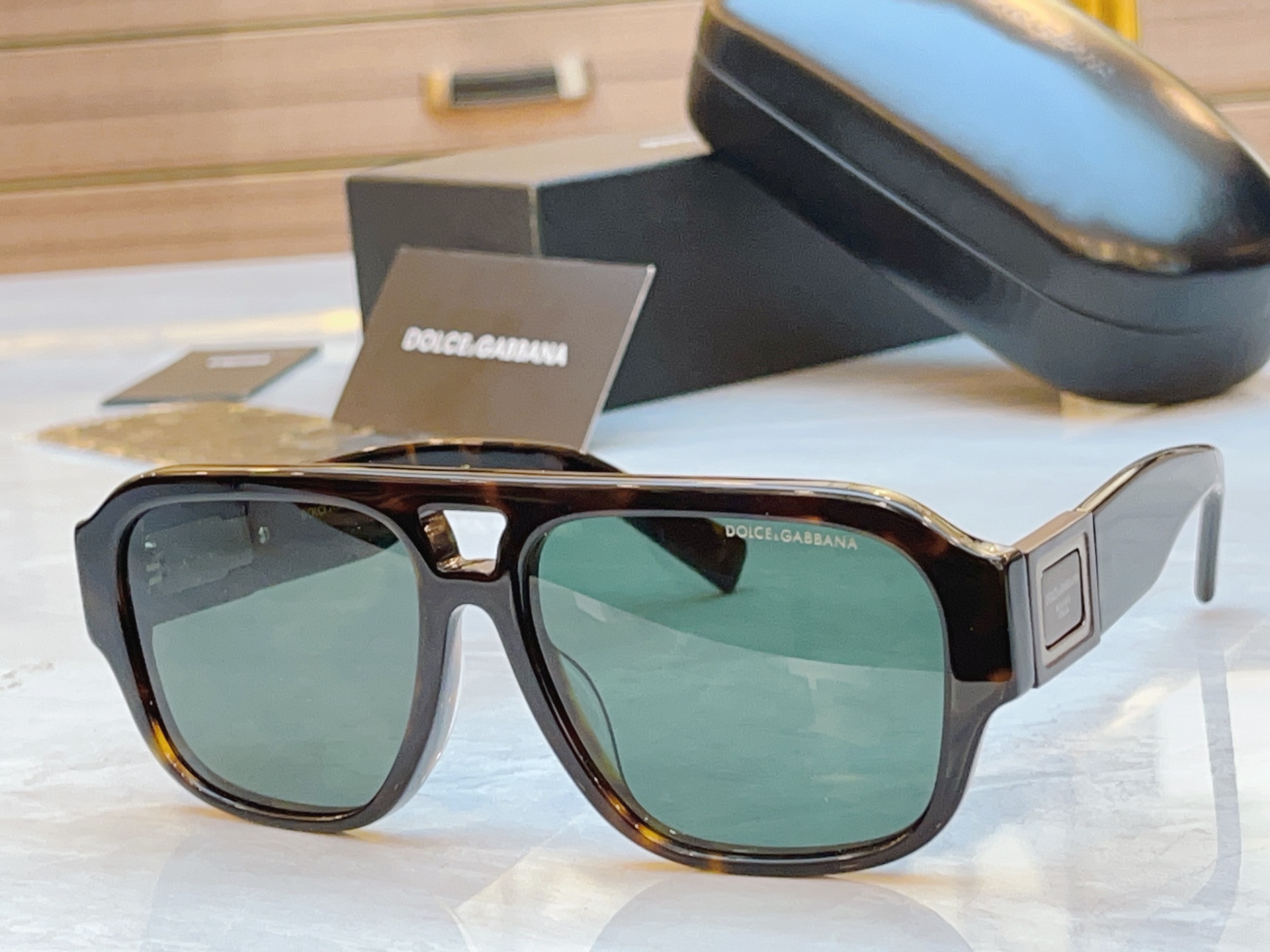 ，【DOLCE & GABBAN*】D*G新款太阳镜，MODEL：DG4506，SIZE：58口16-1
