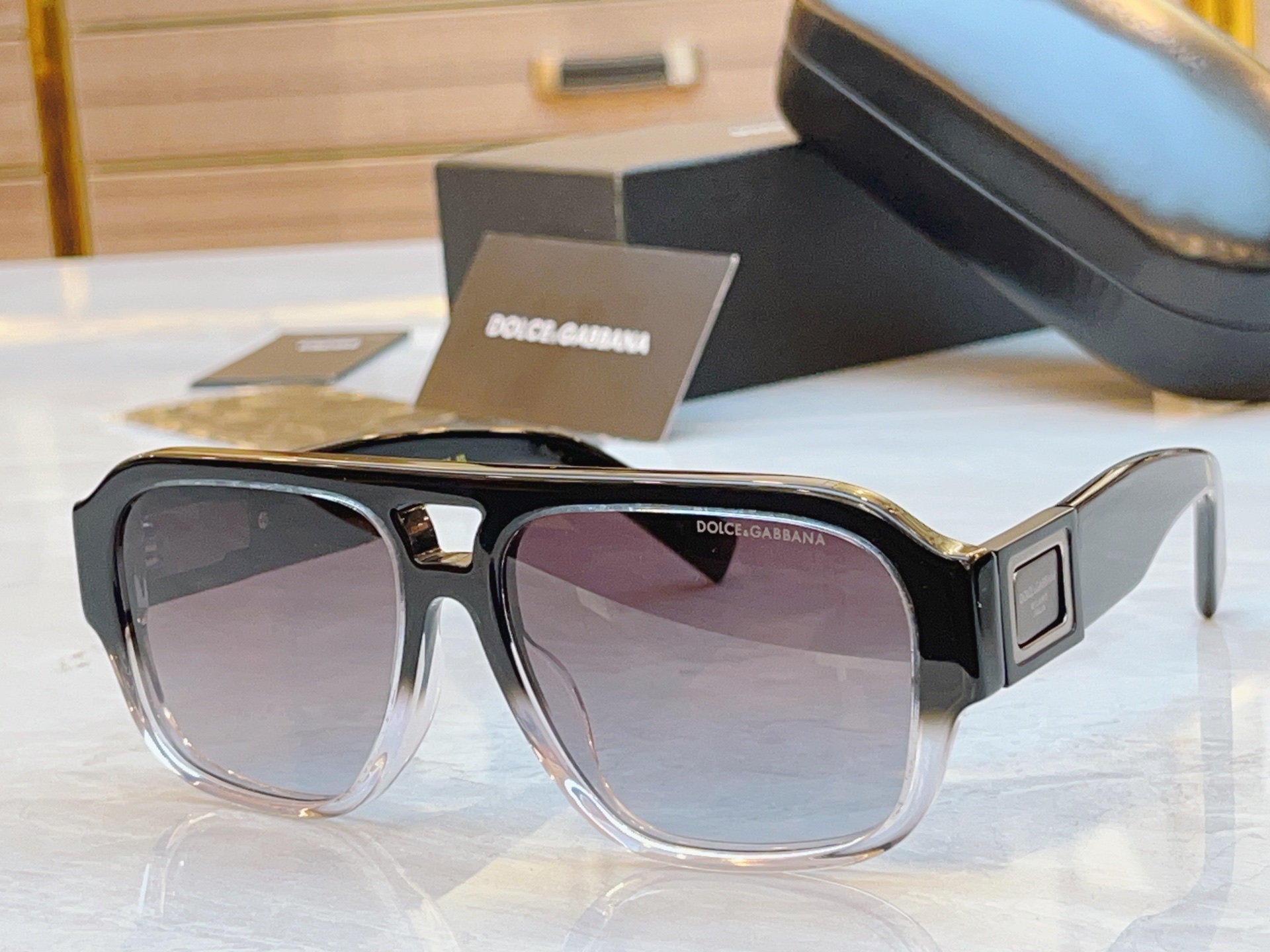 ，【DOLCE & GABBAN*】D*G新款太阳镜，MODEL：DG4506，SIZE：58口16-1