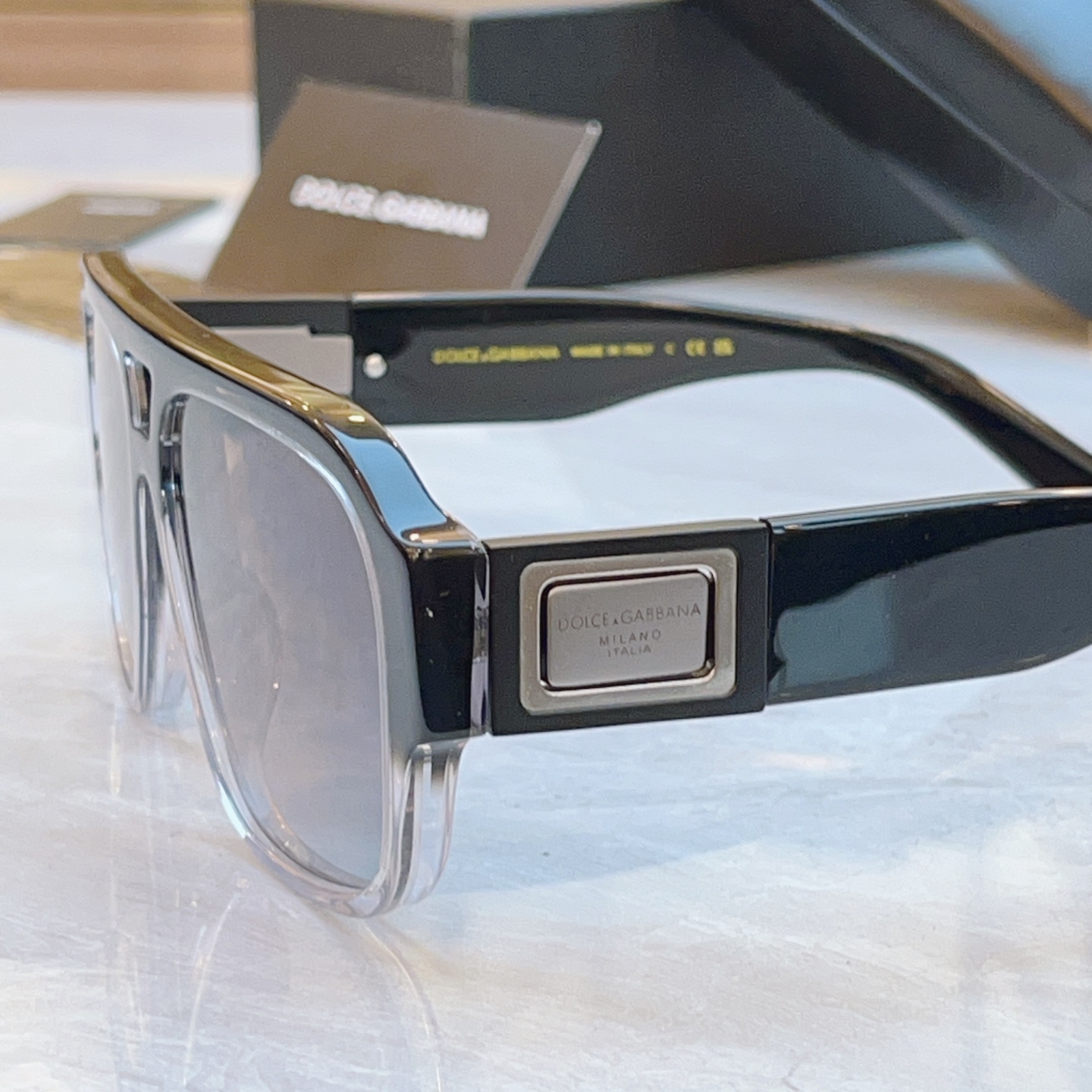 ，【DOLCE & GABBAN*】D*G新款太阳镜，MODEL：DG4506，SIZE：58口16-1