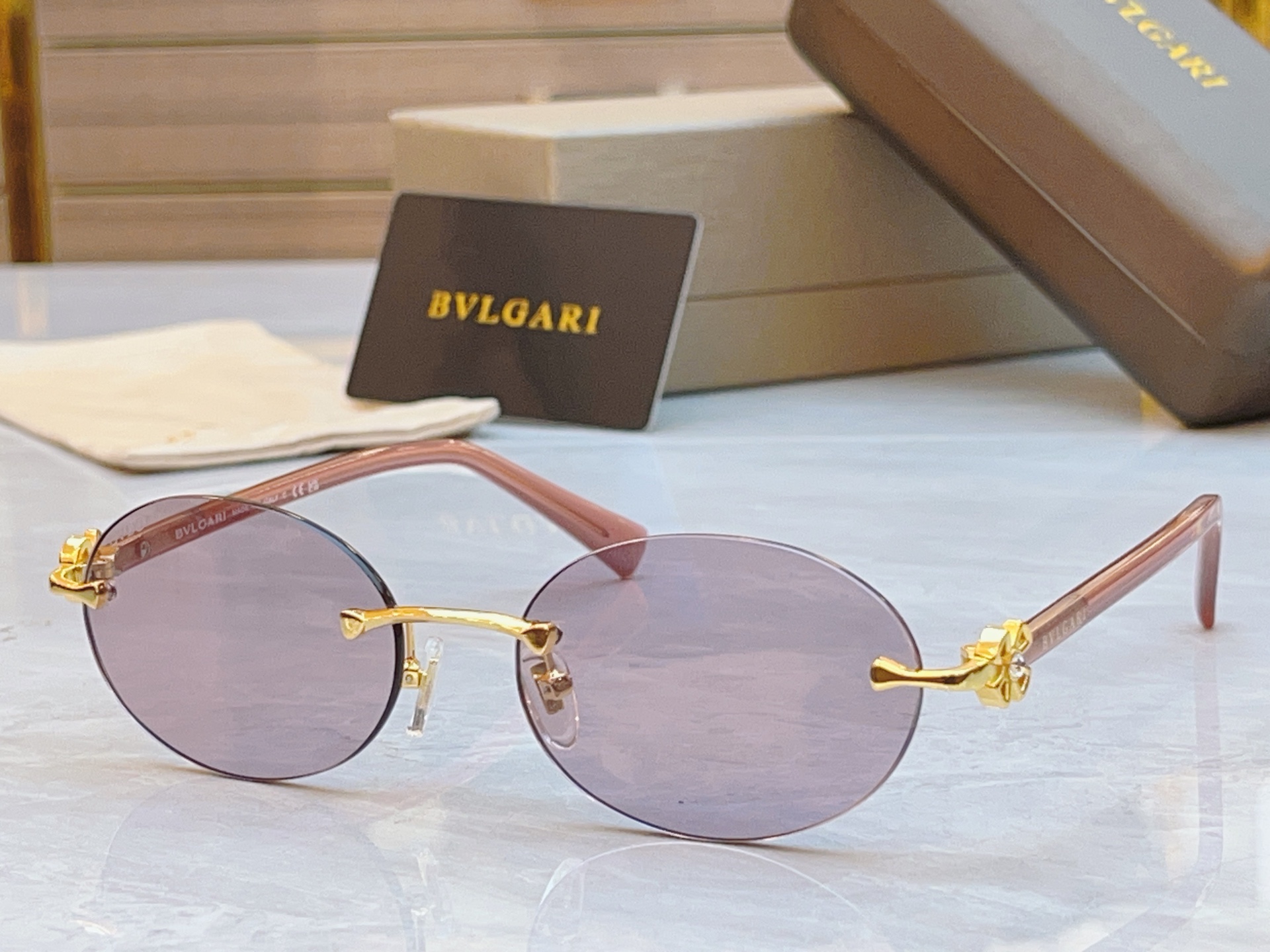 ，【BVLGA*】宝格*丽新款太阳镜，
MODEL：BV6191-B-D，SIZE：56口18-140