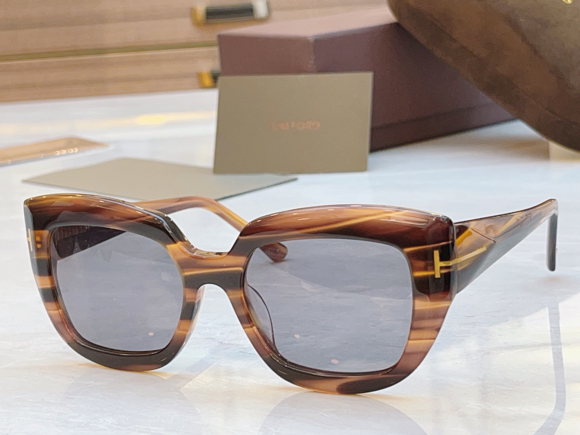 ，【TOM FOR*】汤姆*福特新款太阳镜🕶️，MODEL：FT1192，SIZE：53口19-140