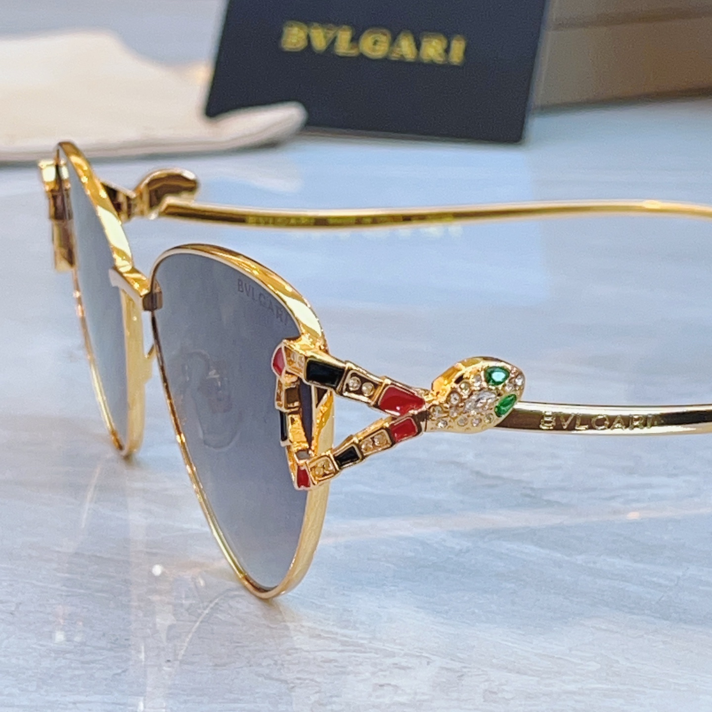 ，【BVLGA*】宝格*丽新款太阳镜，
MODEL：BV41606U，SIZE：58口16-145