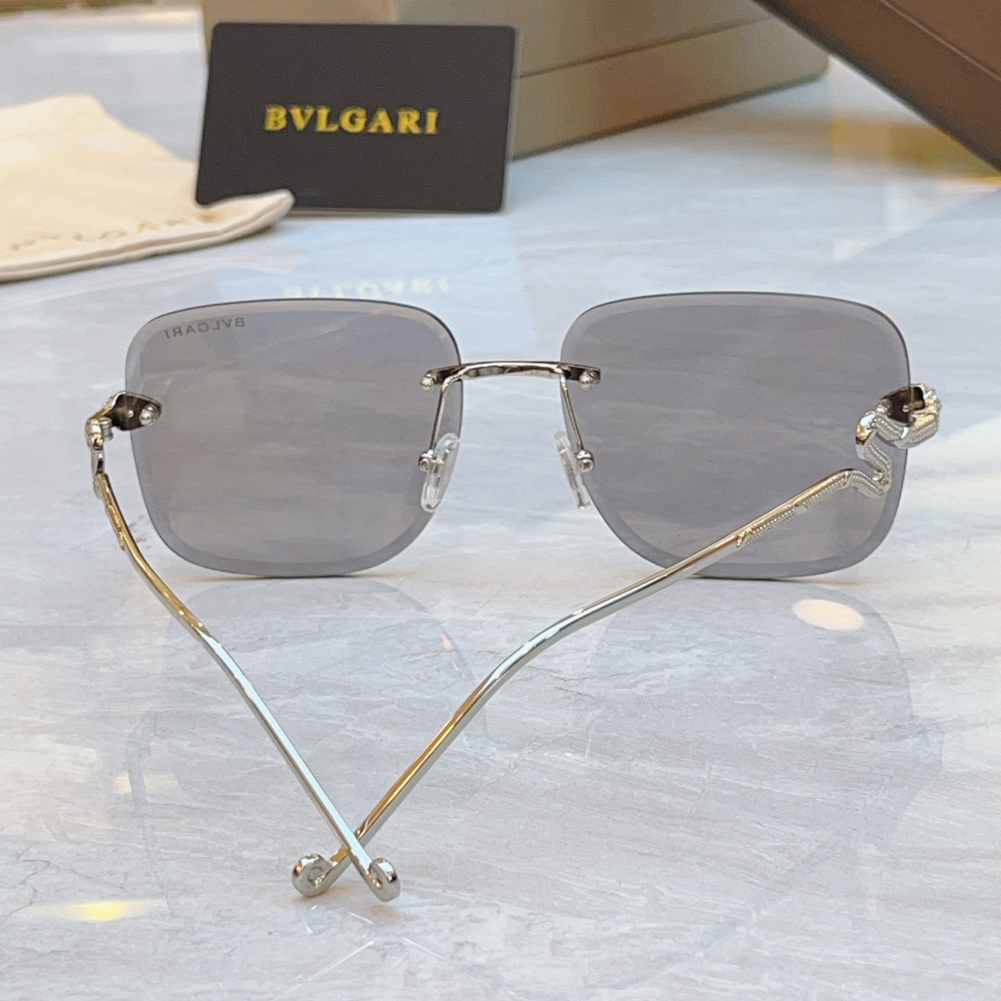 ，【BVLGA*】宝格*丽新款太阳镜，
MODEL：BV9025B，SIZE：59口17-145