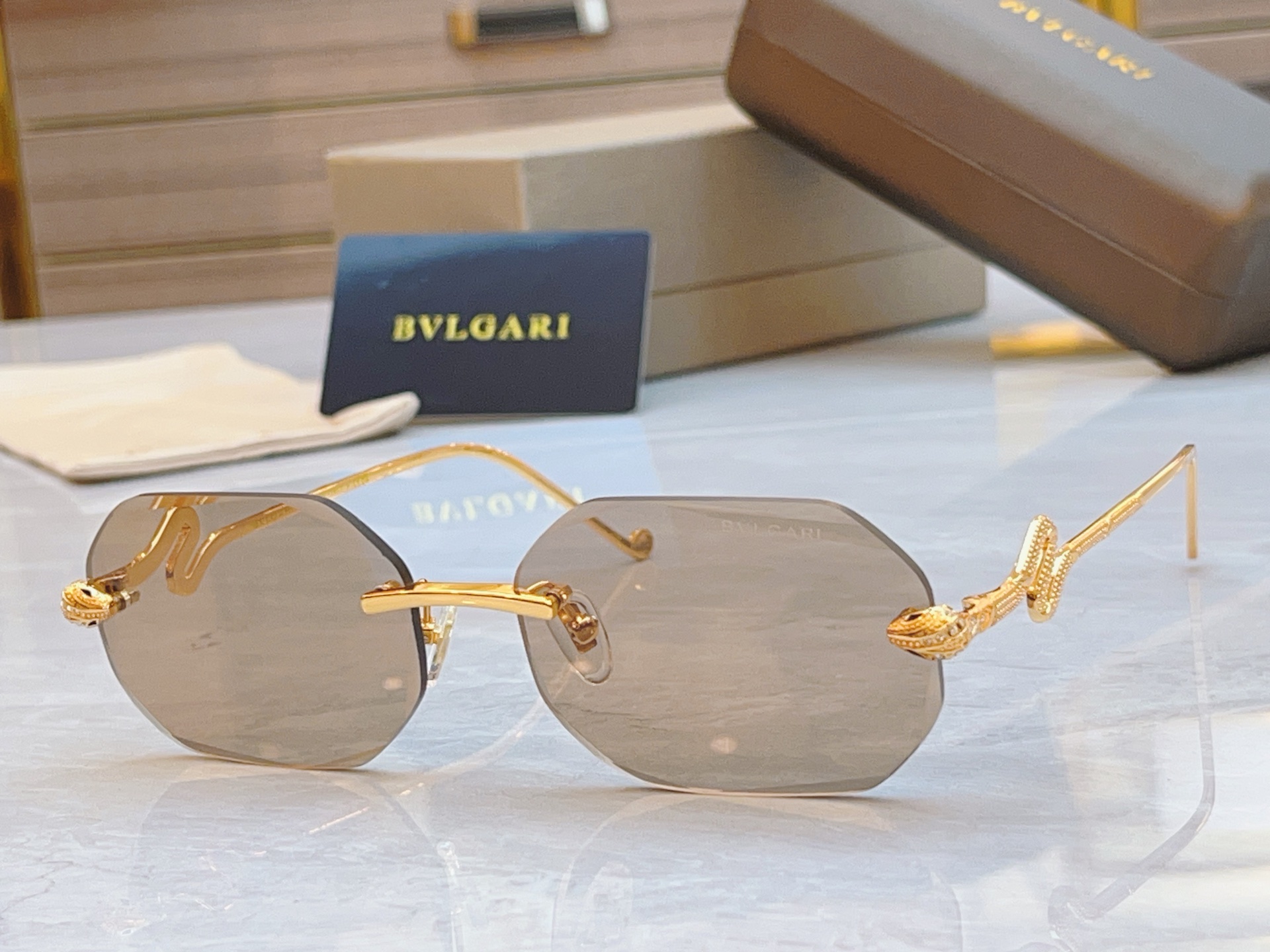 NO:373264,,【BVLGA*】Bulge*li new sunglasses, MODELBV9024B, SIZE58-mouth 17-145 glasses, sunglasses, glasses, bottega veneta, bvlgari19860909,【BVLGA*】宝格*丽新款太阳镜, MODELBV9024B,SIZE58口17-145眼镜墨镜太阳镜,眼镜,bottega veneta,bvlgari,glasses