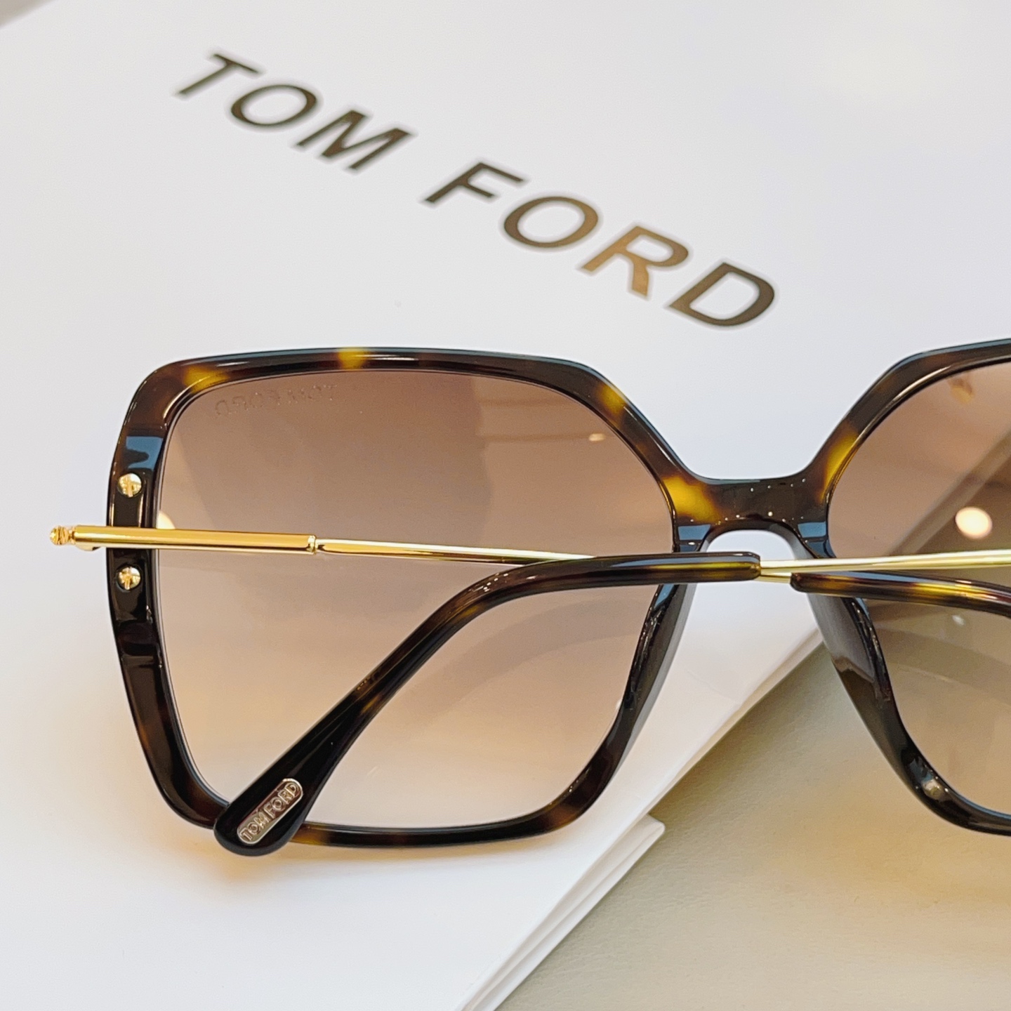 ，【TOM FOR*】汤姆*福特新款太阳镜 高版本✨，MODEL：TF1039，SIZE：59口15-140