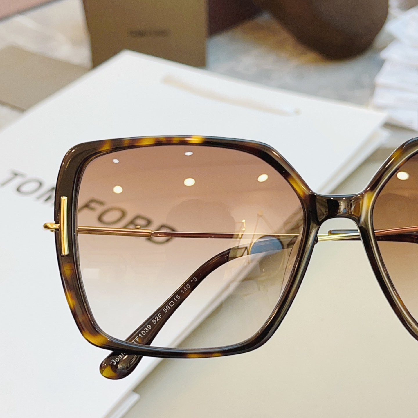 ，【TOM FOR*】汤姆*福特新款太阳镜 高版本✨，MODEL：TF1039，SIZE：59口15-140