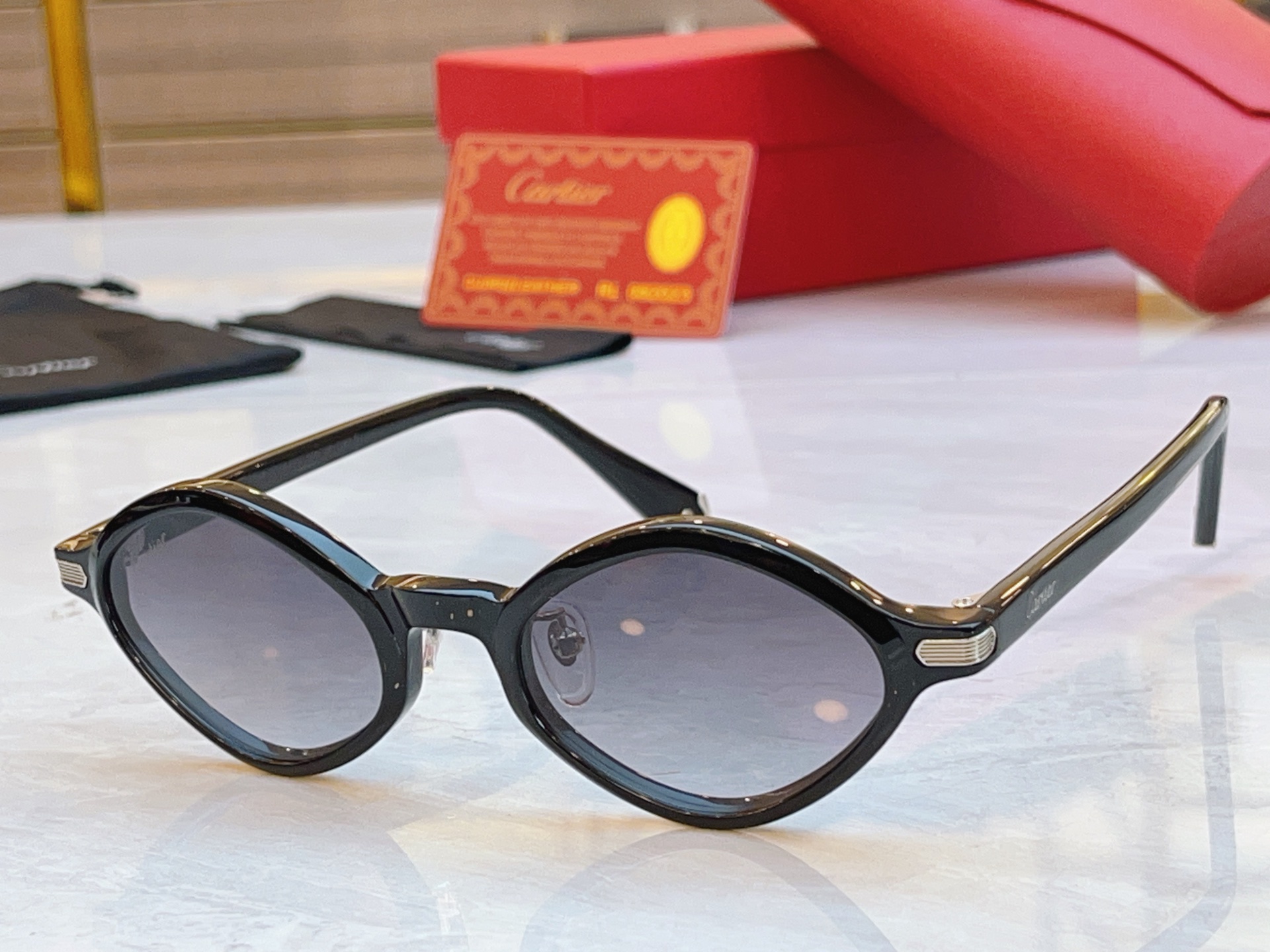 ，【CARTIE*】卡地*亚新款太阳镜，CT0540S，size48口21-145