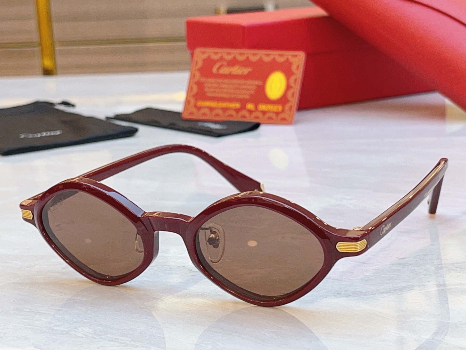 ，【CARTIE*】卡地*亚新款太阳镜，CT0540S，size48口21-145