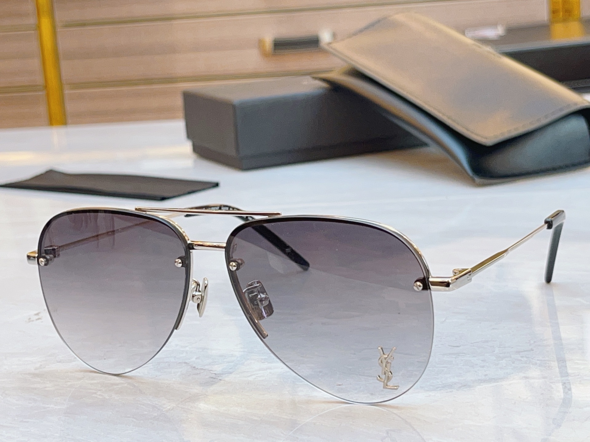 ，【SAINT LAUREN*】圣罗*兰新款眼镜架，MODEL：11M，SIZE：59口13-140