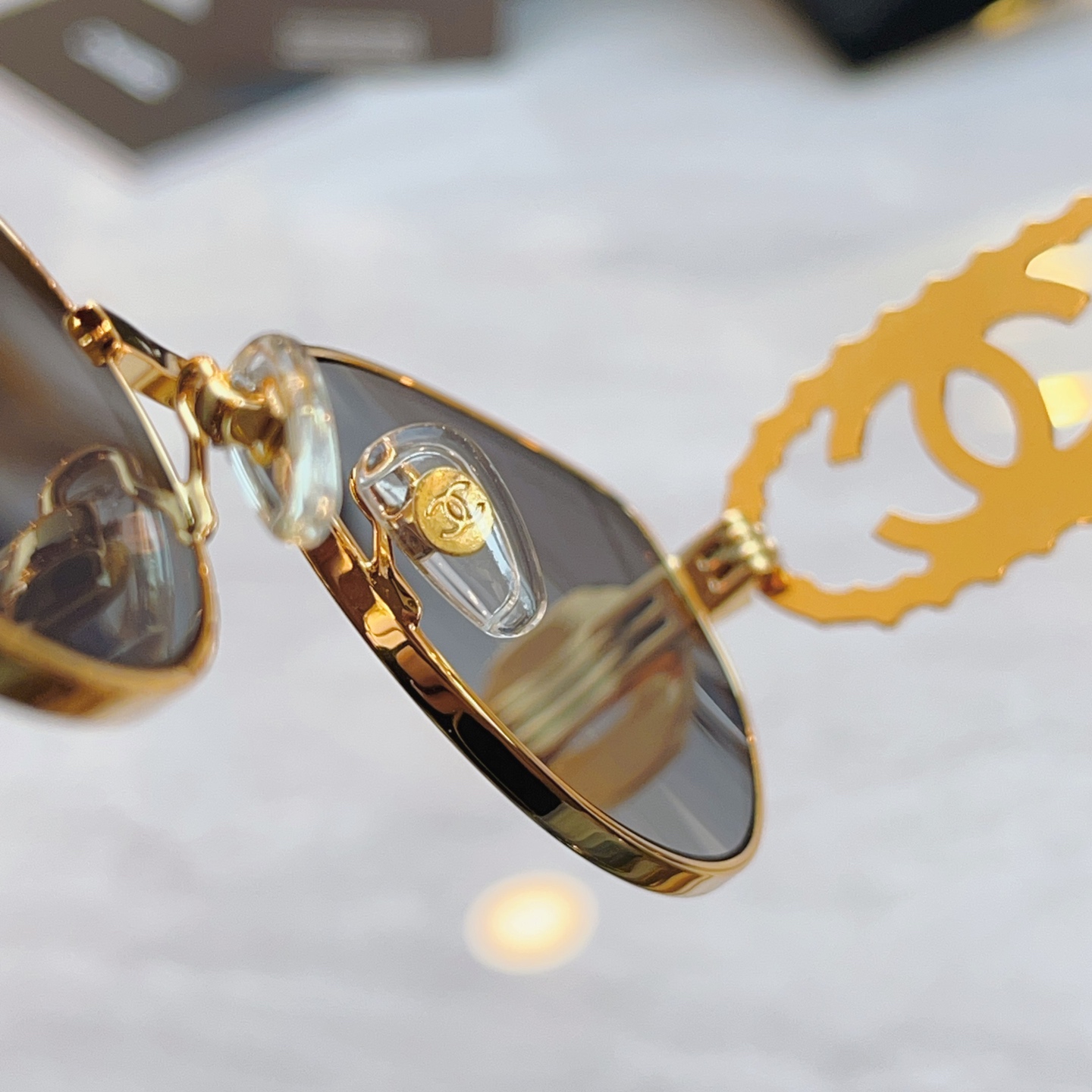 ，【CHAN*】香奈*儿新款太阳镜，
MODEL：A95107，SIZE：60口19-150