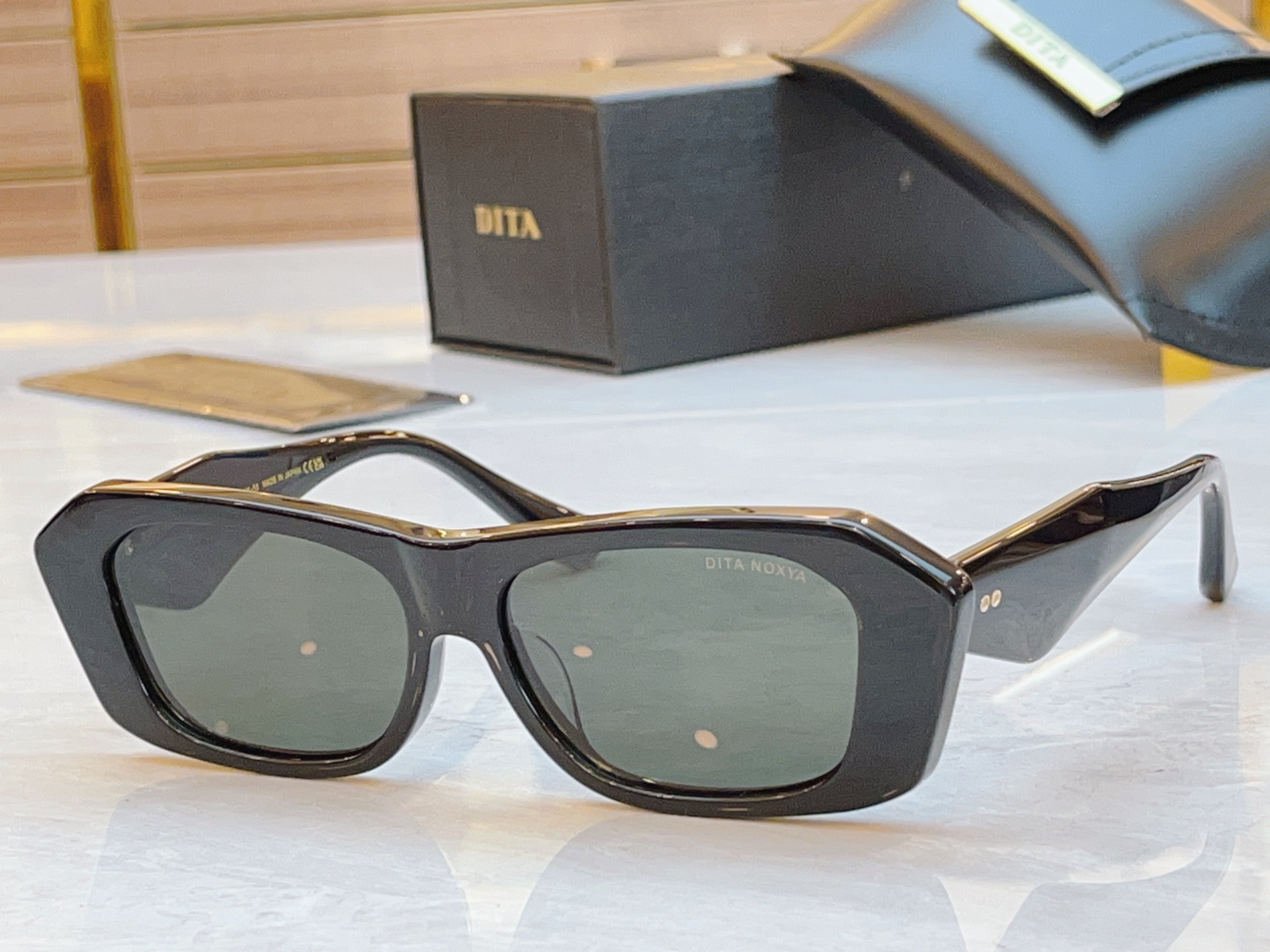 ，【DIT*】蒂*塔新款太阳镜，MODEL：DTS725，SIZE：54口14-145