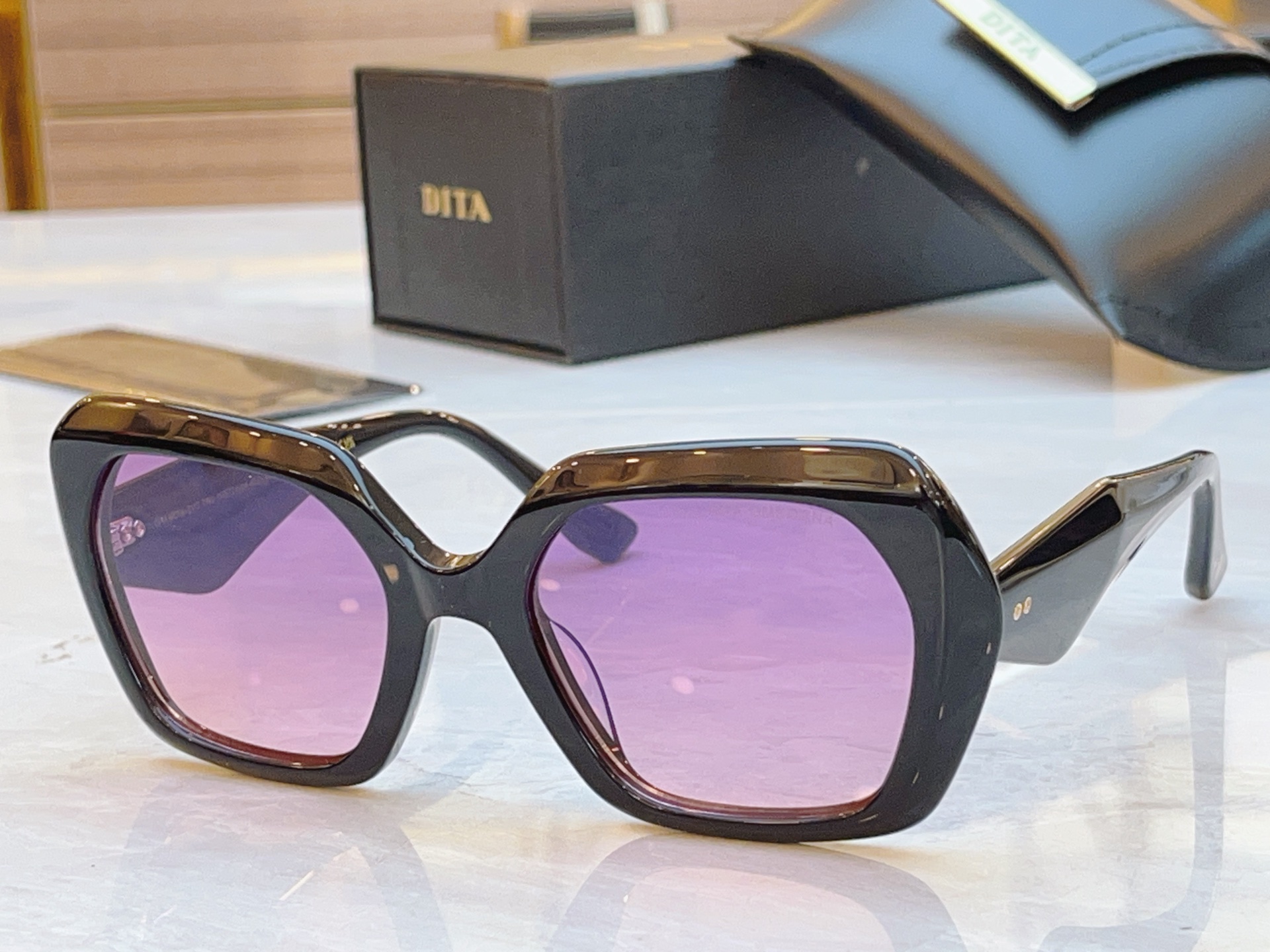 ，【DIT*】蒂*塔新款太阳镜，MODEL：DTS724，SIZE：54口21-145