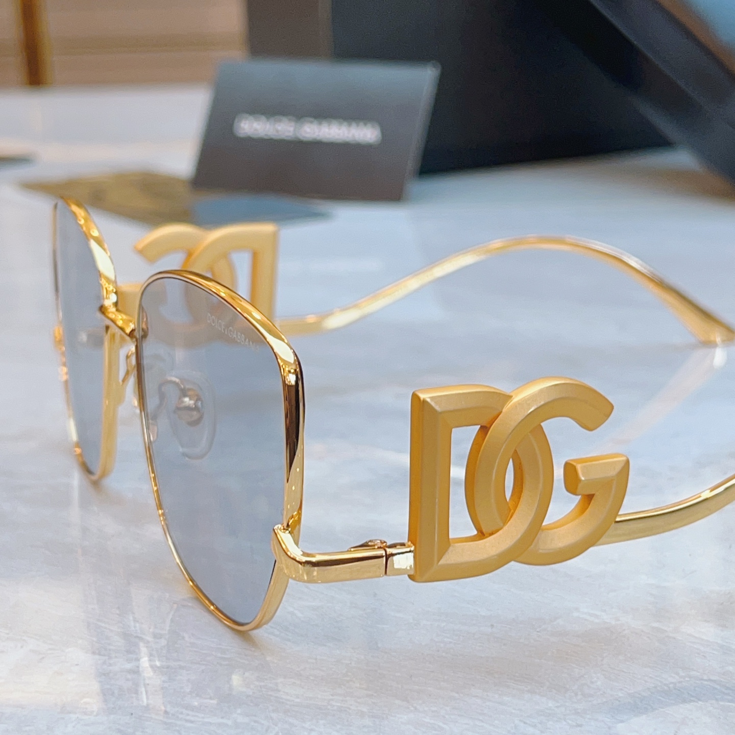 ，【DOLCE & GABBAN*】D*G新款太阳镜，MODEL：DG1498LB，SIZE：58口17