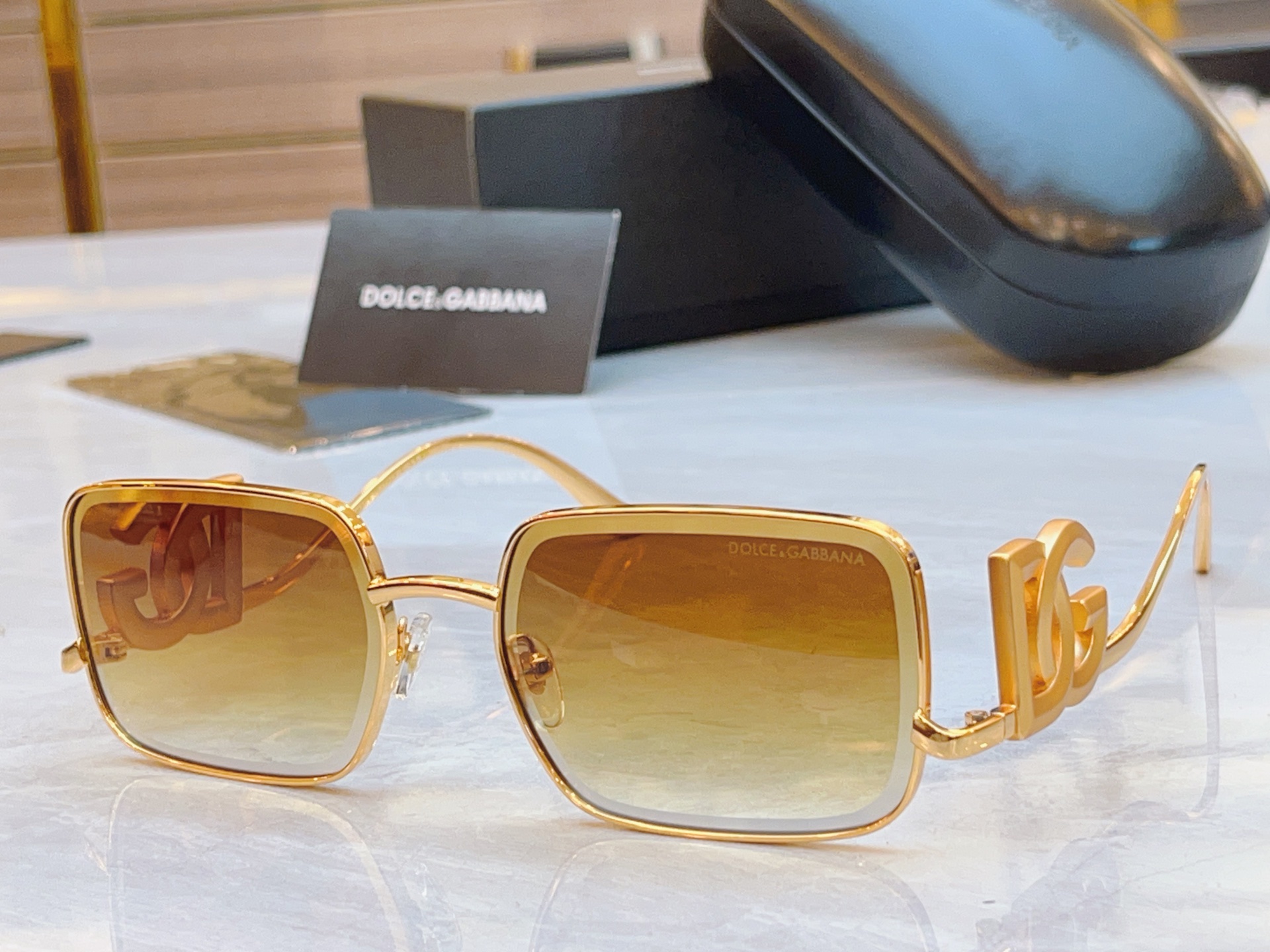 ，【DOLCE & GABBAN*】D*G新款太阳镜，MODEL：DG6695，SIZE：59口18-1