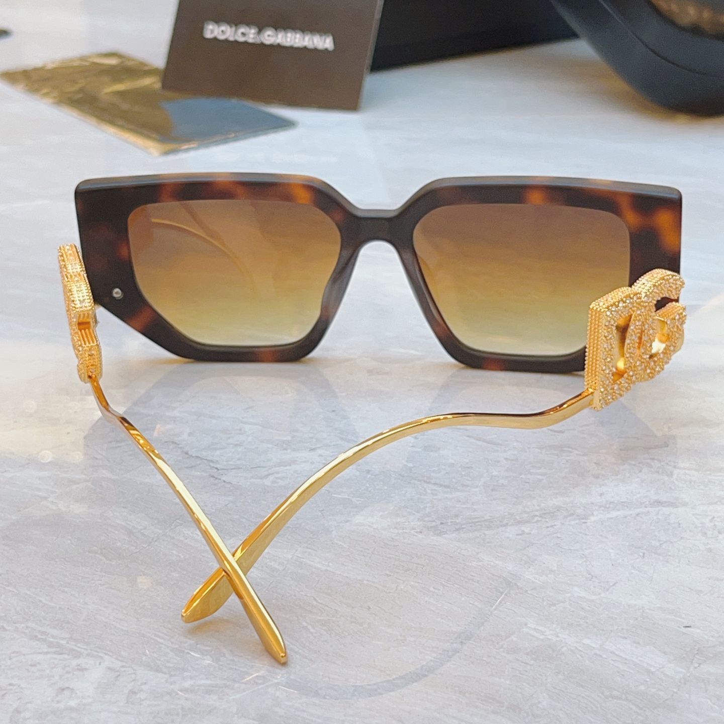 ，【DOLCE & GABBAN*】D*G新款太阳镜，MODEL：DG6663，SIZE：52口16-1