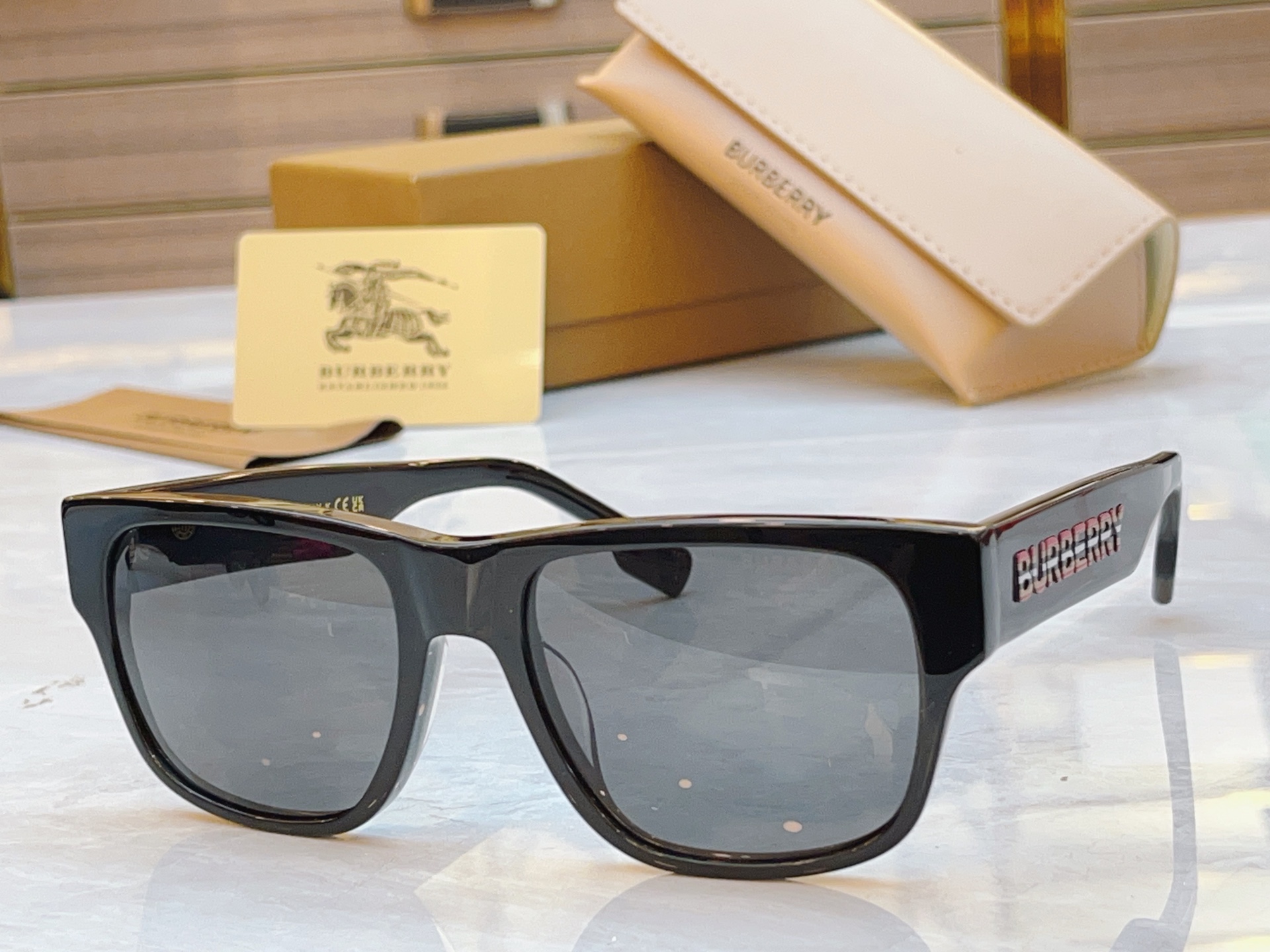 ，【BURBERR*】巴宝*莉新款光学架。MODEL：BE4358U，SIZE：54口20-145