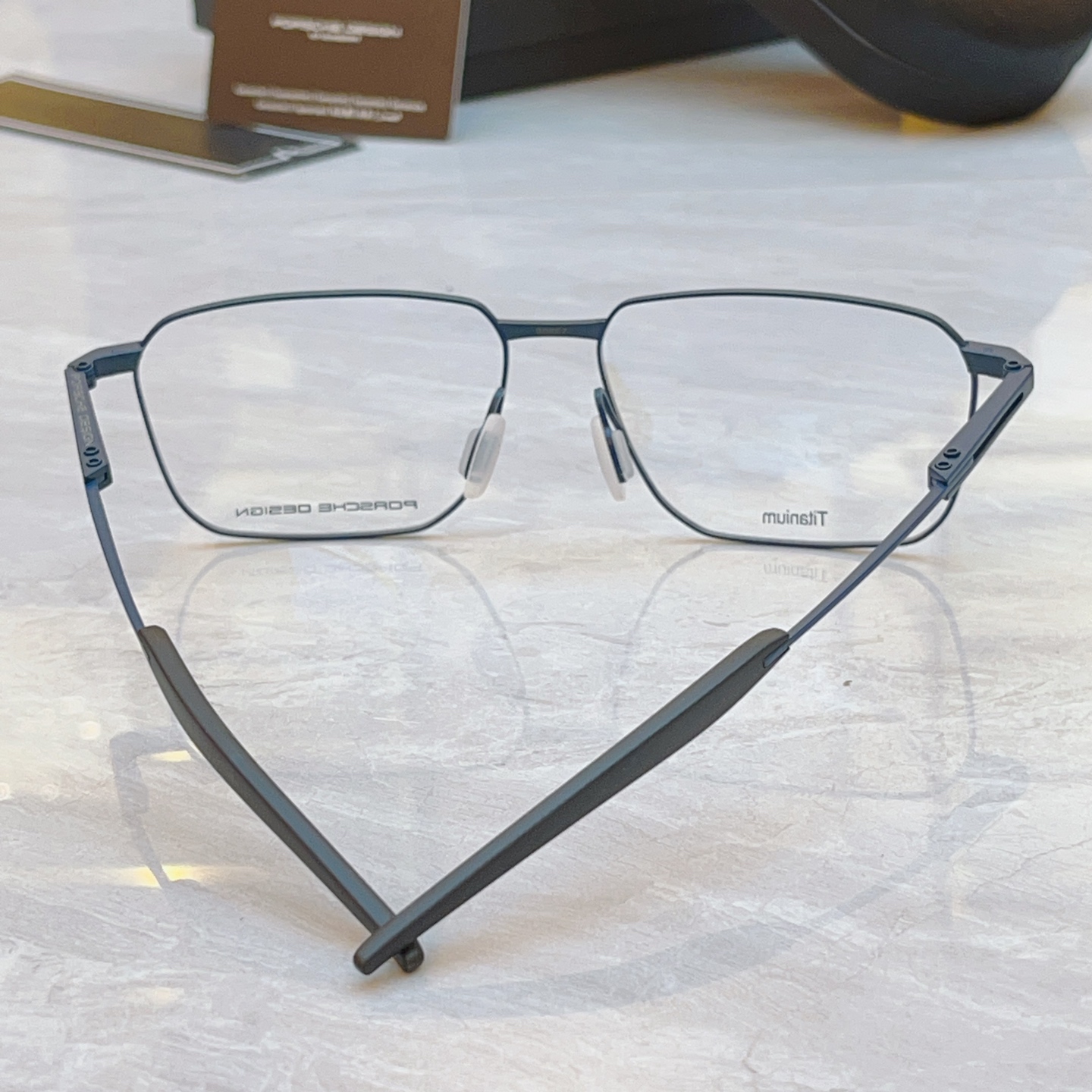 ，【PORSCHE DESIG*】保时*捷新款太阳镜，钛架 MODEL：，SIZE：57口15-144