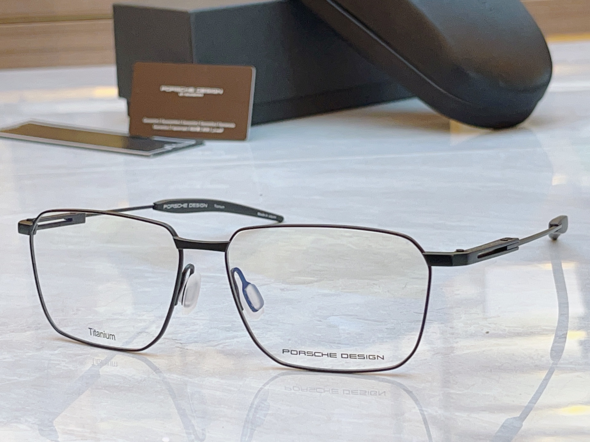 ，【PORSCHE DESIG*】保时*捷新款太阳镜，钛架 MODEL：，SIZE：57口15-144