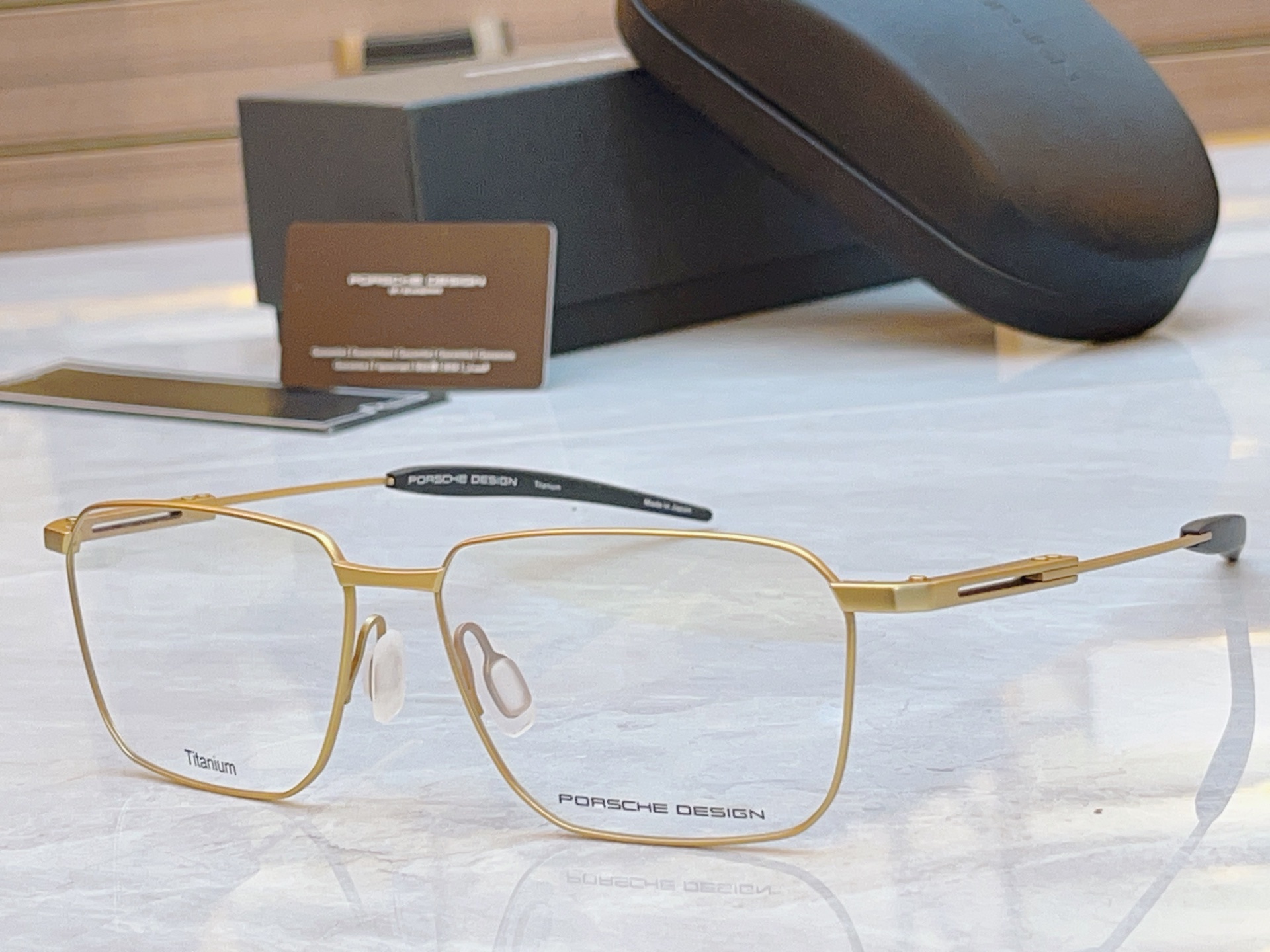 ，【PORSCHE DESIG*】保时*捷新款太阳镜，钛架 MODEL：，SIZE：57口15-144
