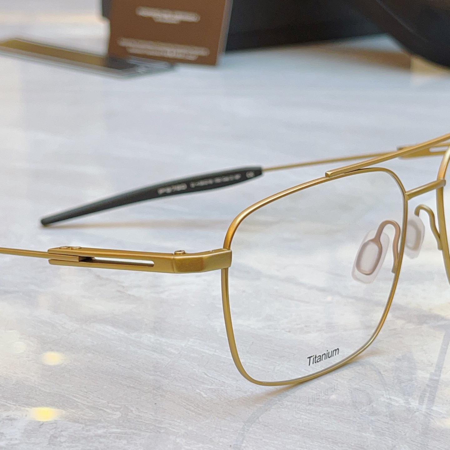 ，【PORSCHE DESIG*】保时*捷新款太阳镜，钛架 MODEL：，SIZE：58口18-150