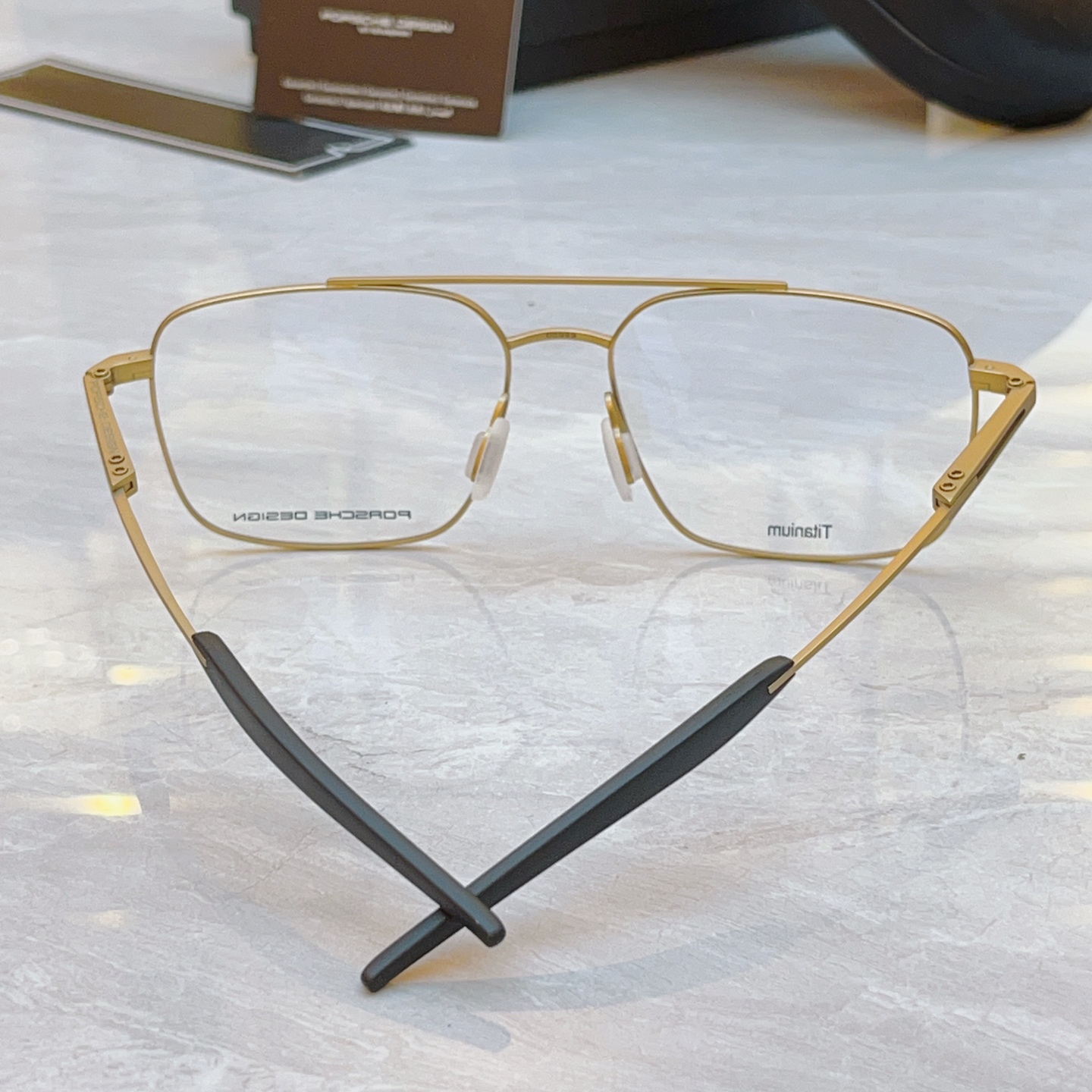 ，【PORSCHE DESIG*】保时*捷新款太阳镜，钛架 MODEL：，SIZE：58口18-150